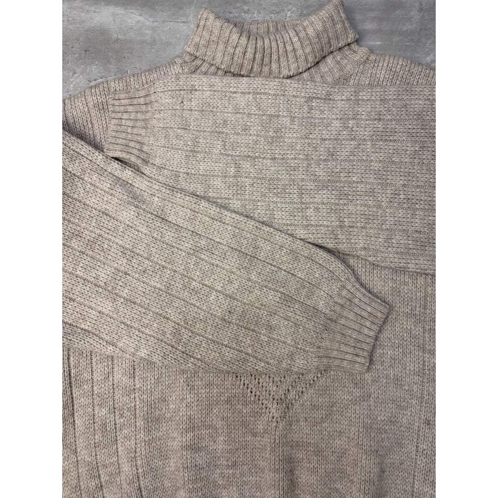 Vintage Maple Leaf Embroidered Turtle Neck Beige Knit Sweater Size XL