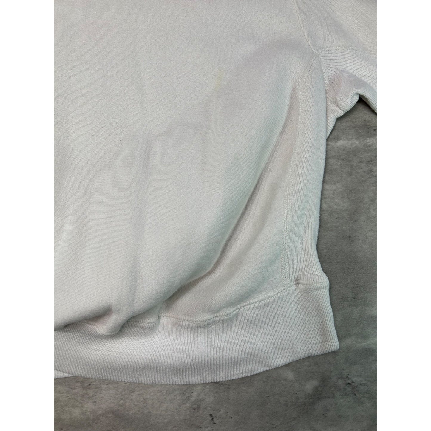 Vintage 90s Iowa Hawkeyes NCAA Embroidered Spellout Sweatshirt Size Medium