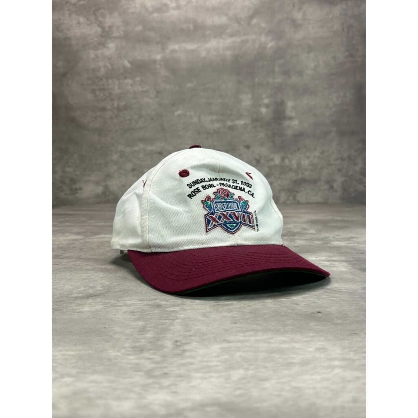 Vintage 1993 NFL Super Bowl XXXVII Embroidered Crest Logo Snapback Hat OSFA