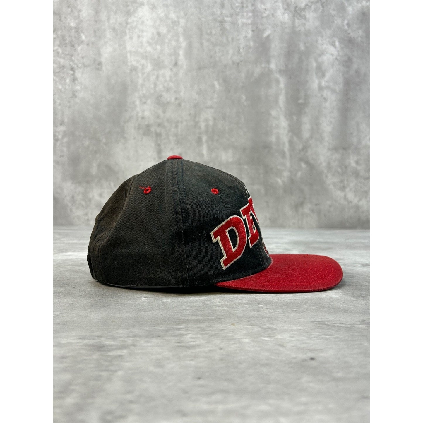 Vintage 90s New Jersey Devils NHL Starter Embroidered Spellout Snapback Hat OSFA