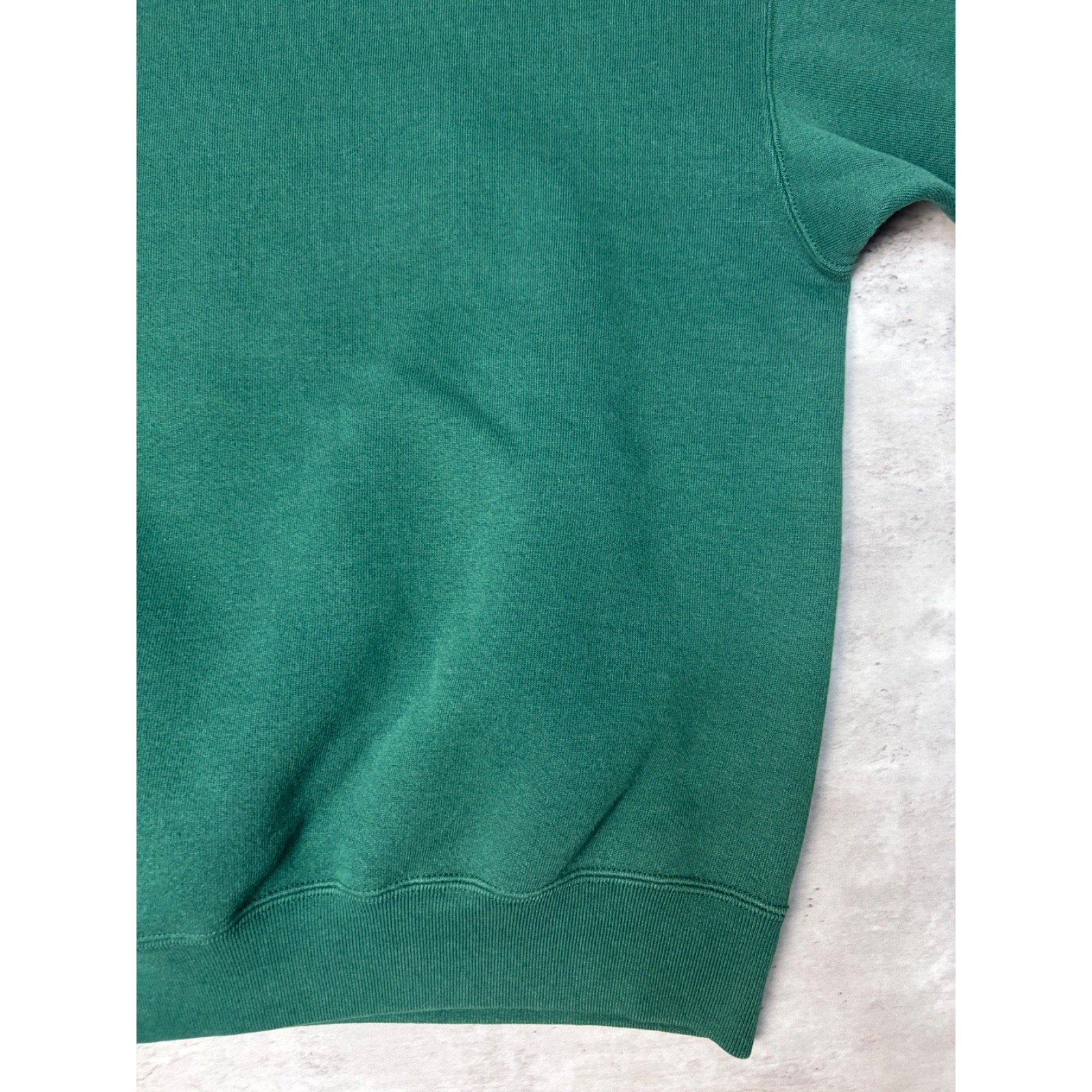 Vintage Notre Dame Fighting Irish NCAA Embroidered Logo Sweatshirt Size XL