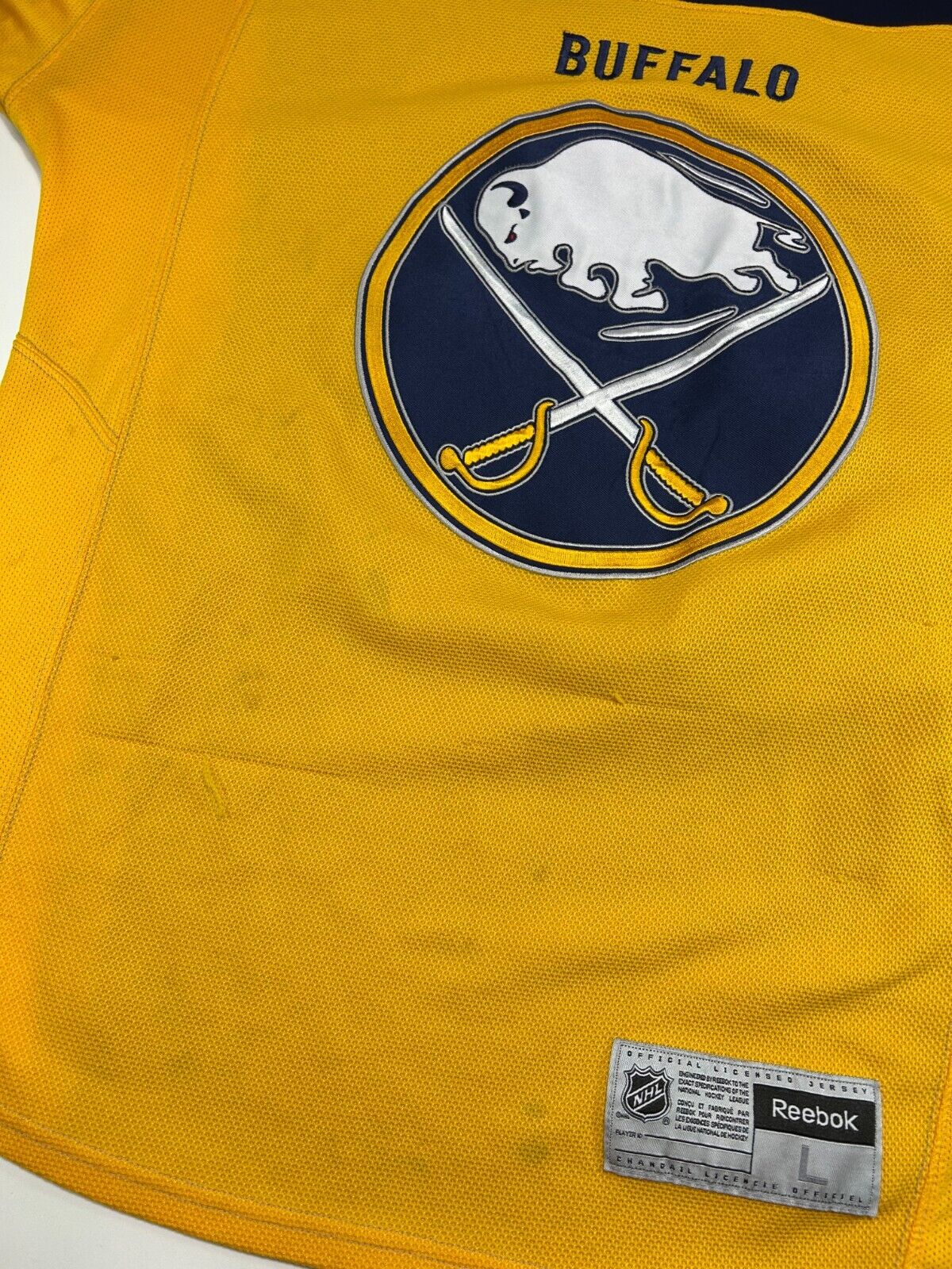 Vintage Zemgus Girgensons #28 Buffalo Sabres NHL Stitched Jersey Size Large