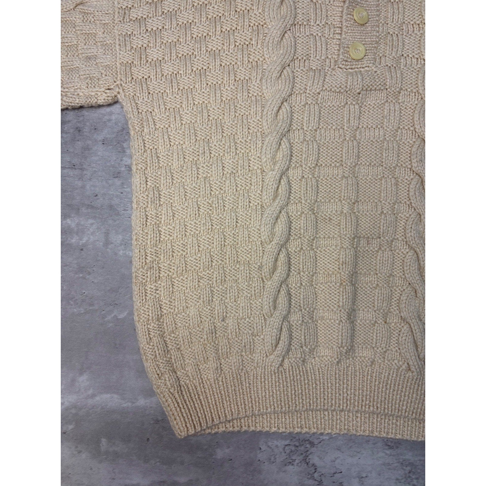 Vintage 80s/90s Cable Knit 1/4 Button Beige Knit Sweater Size Medium