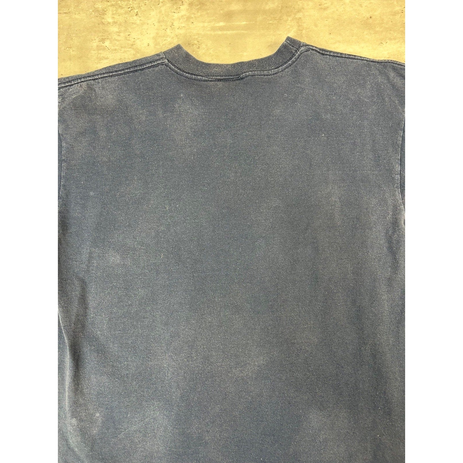 Vintage 1669 Dallas Cowboys NFL On Fox Spellout Graphic T-Shirt Size Large