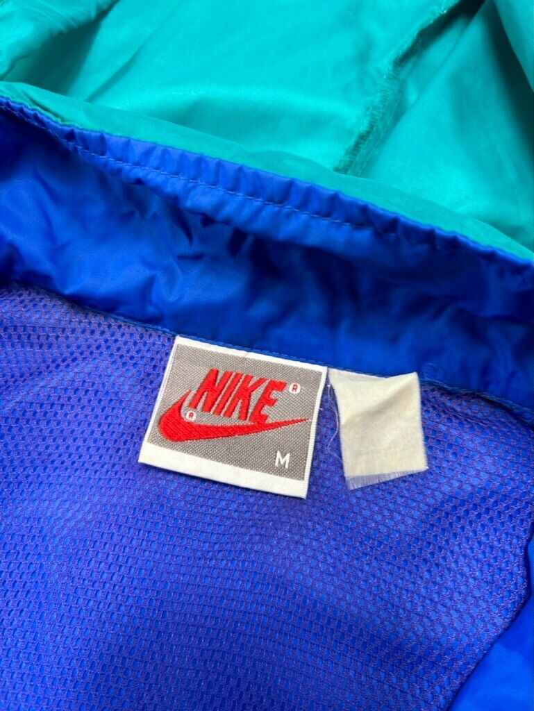 Vintage 80s/90s Nike Embroidered Logo Nylon Windbreaker Jacket Size Medium