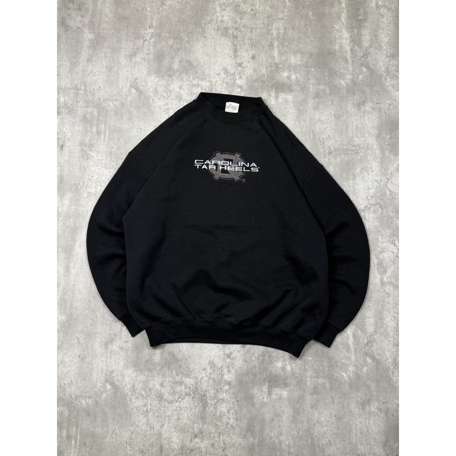 Vintage 90s Carolina Tarheels NCAA Embroidered Logo Sweatshirt Size XL