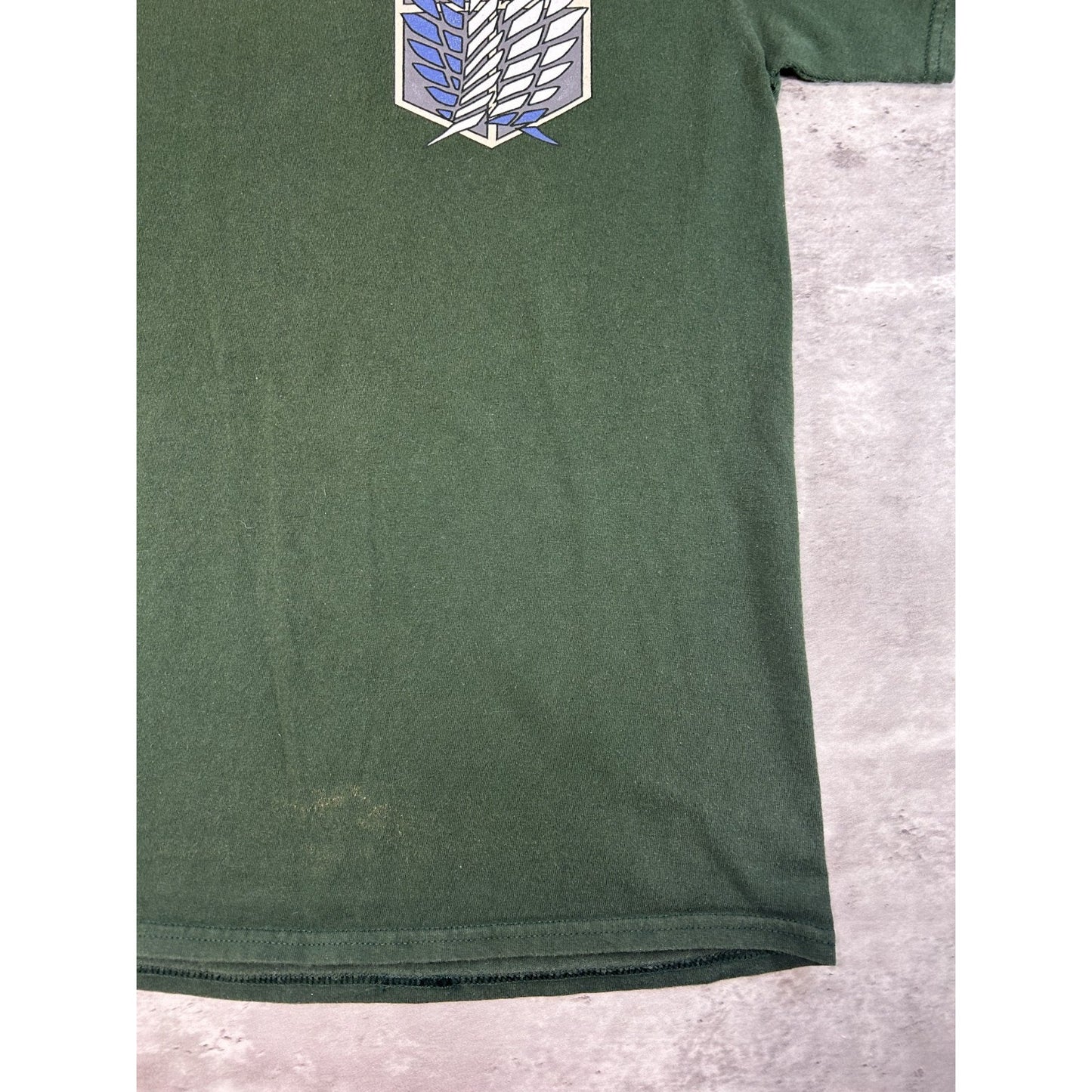 Attack On Titan Survey Corps Anime Promo Graphic T-Shirt Size Medium Green