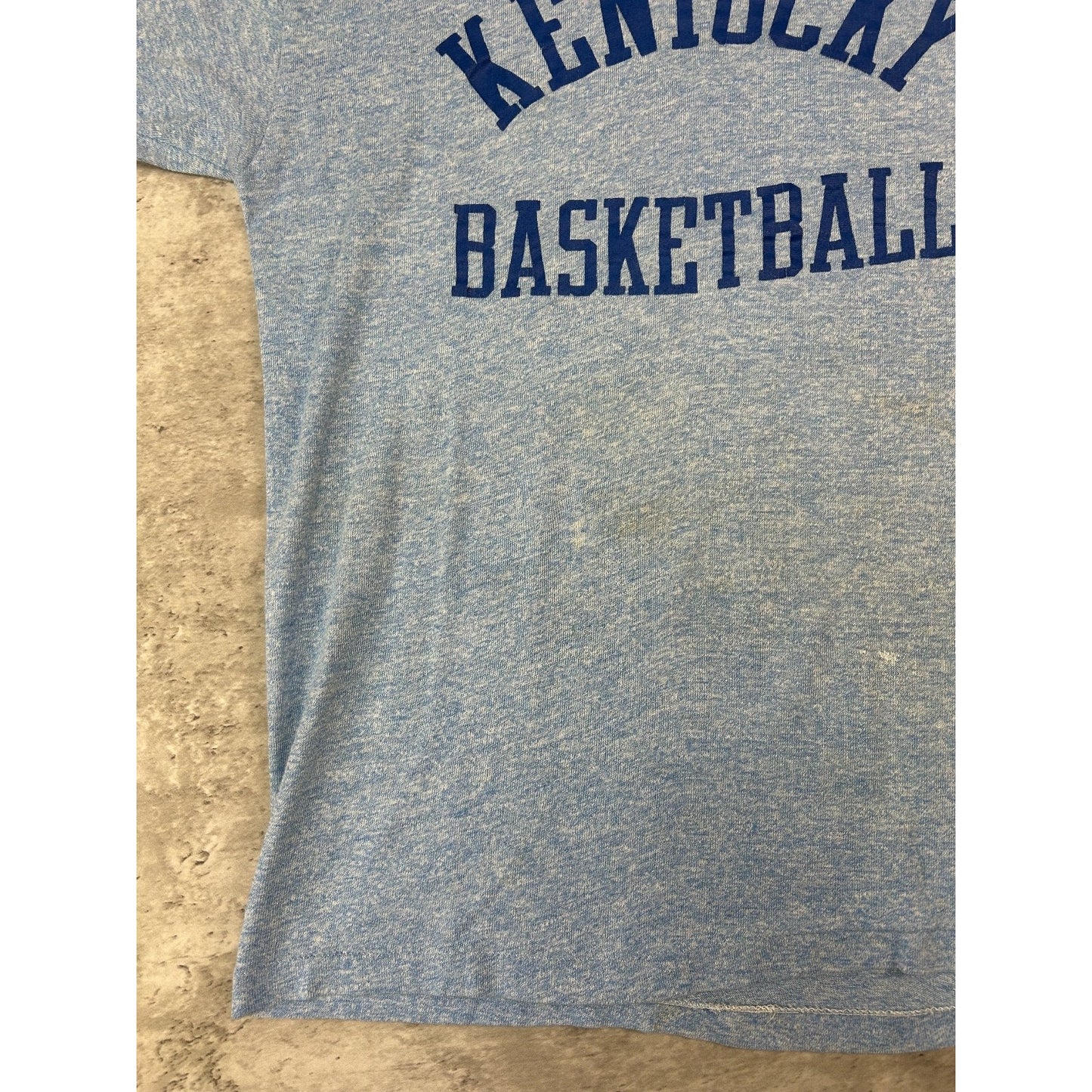 Vintage 80s Kentucky Wildcats NCAA Basketball Spellout Graphic T-Shirt Sz Large