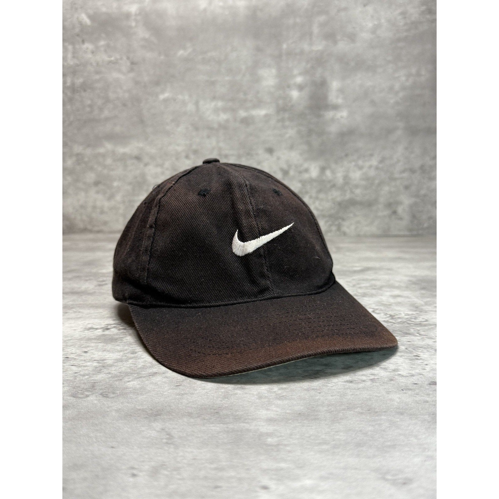 Vintage 90s Nike Embroidered Swoosh Strapback Hat OSFA Black/White