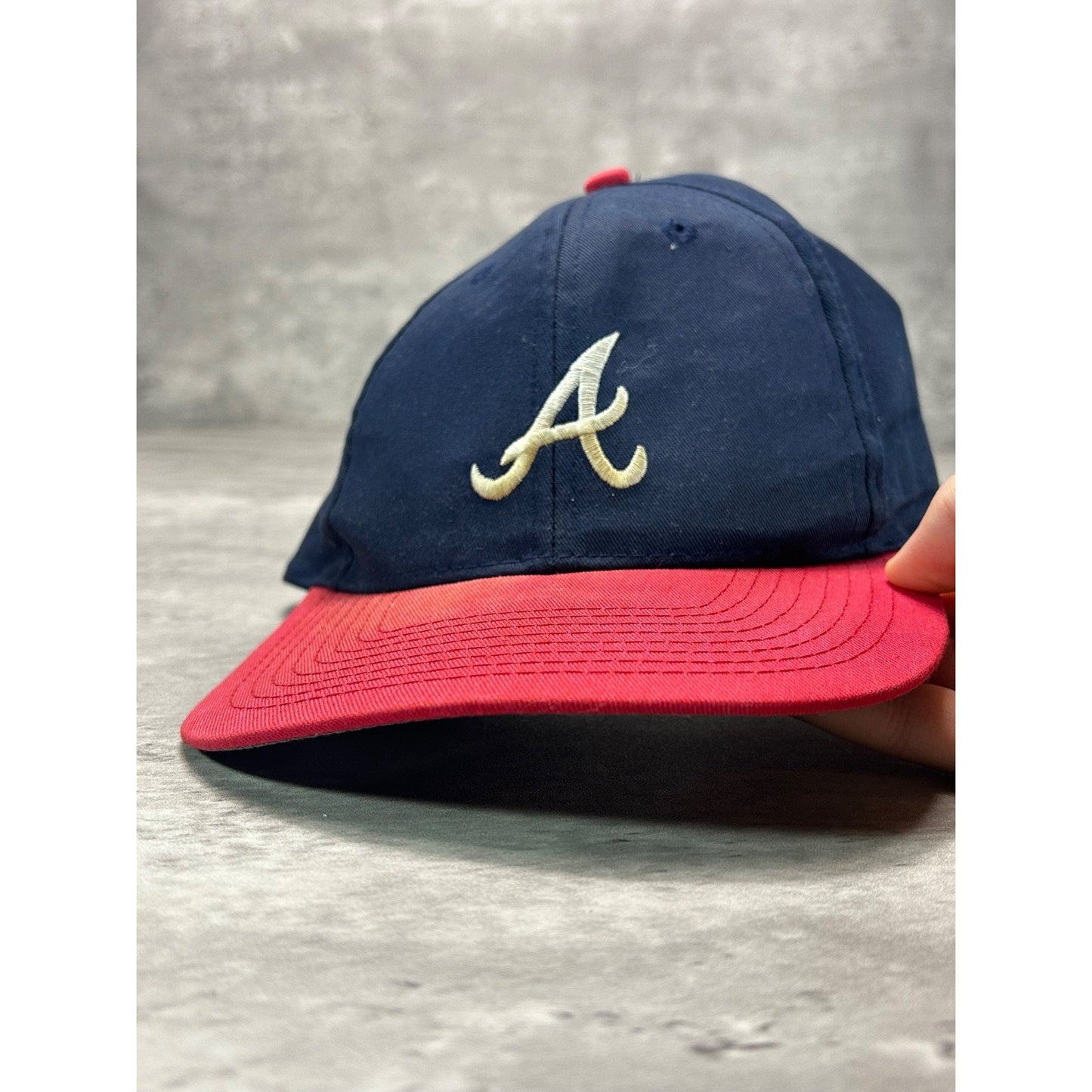 Vintage 90s Atlanta Braves MLB Embroidered Logo Snapback Hat OSFA