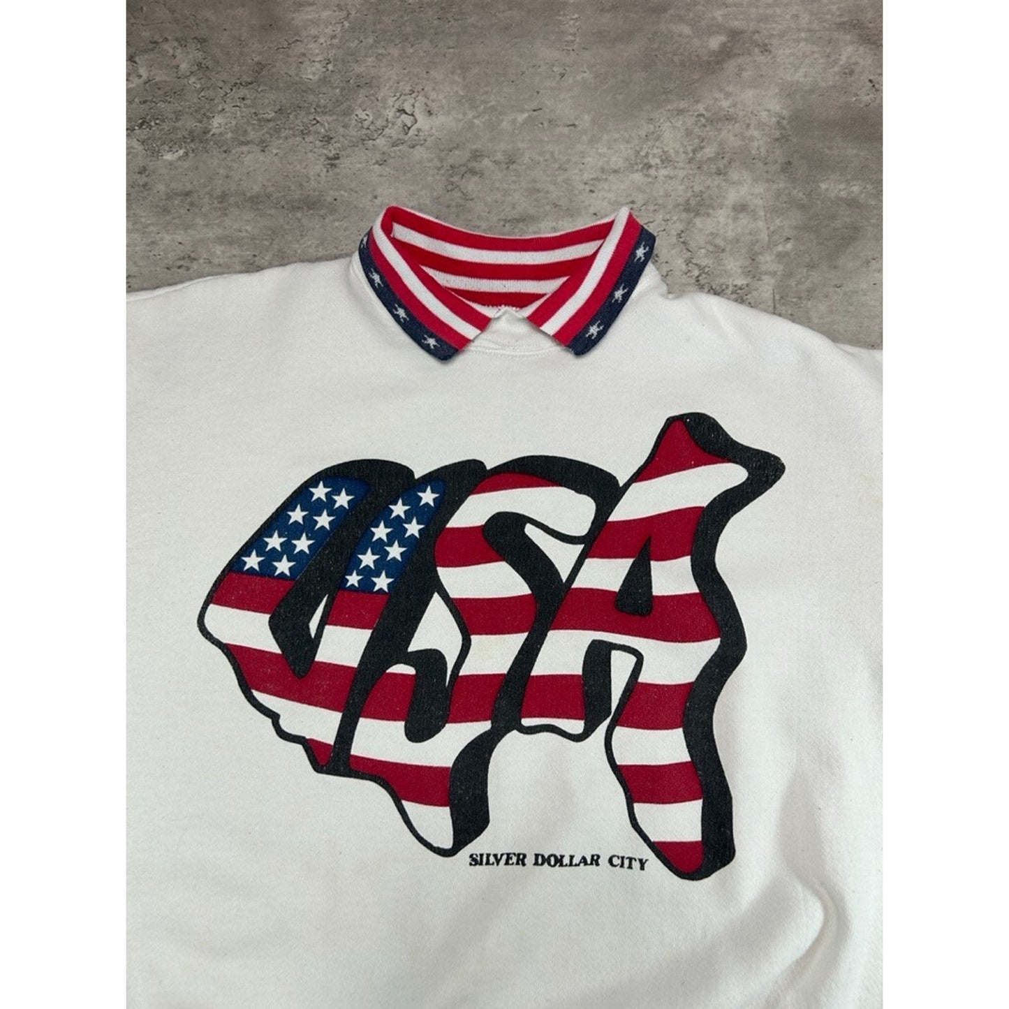 Vintage 90s USA American Flag Graphic Spellout Collared Sweatshirt Size Large