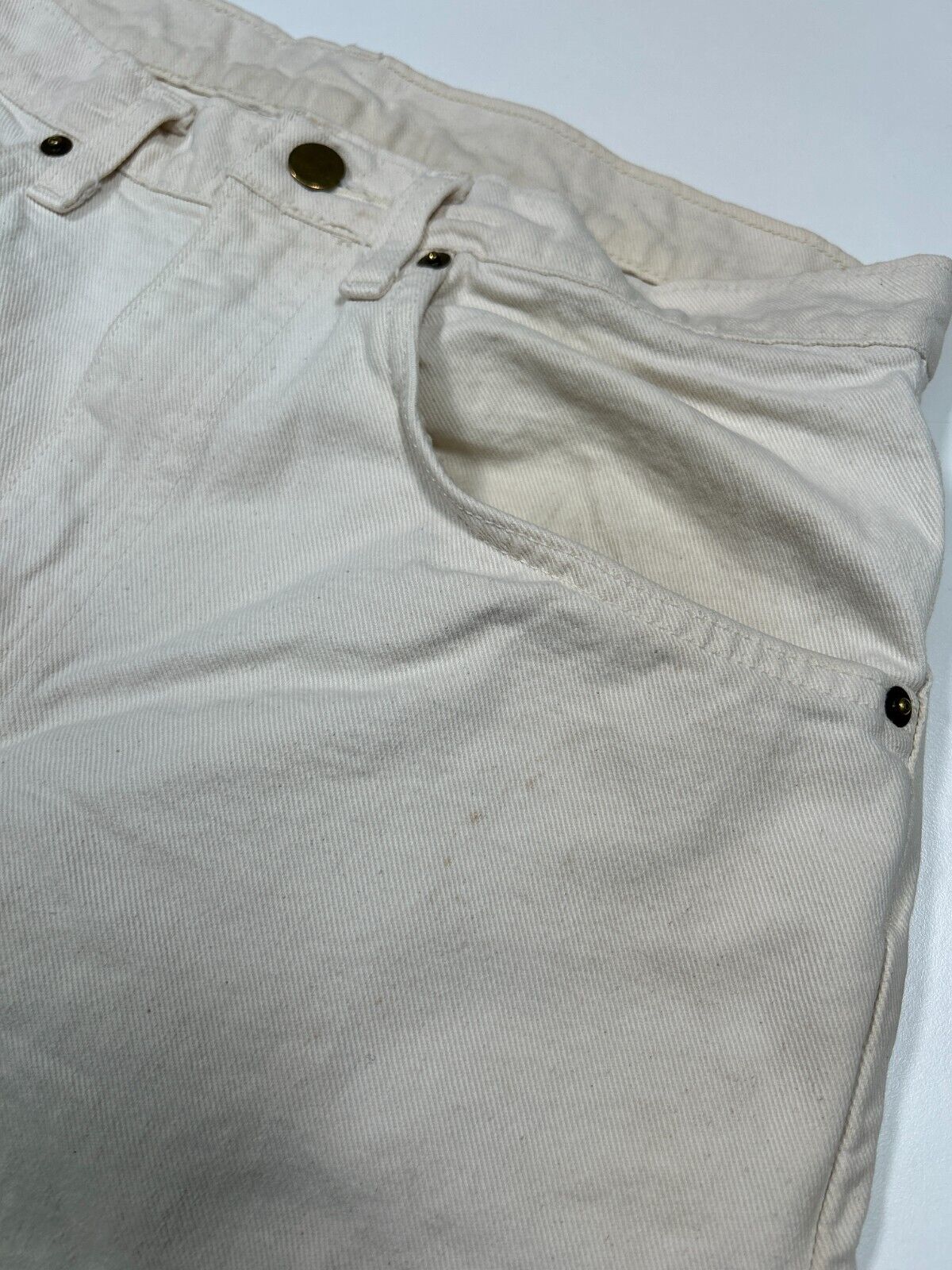 Vintage Bullseye Classic Jeans Wear Off White Cream Denim Shorts Size 31W