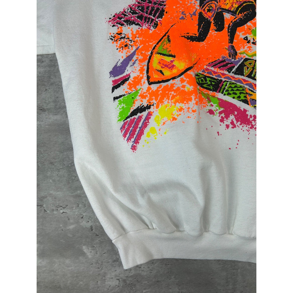 Vintage 80s/90s Surfing Art Graphic Crewneck Sweatshirt Size Small