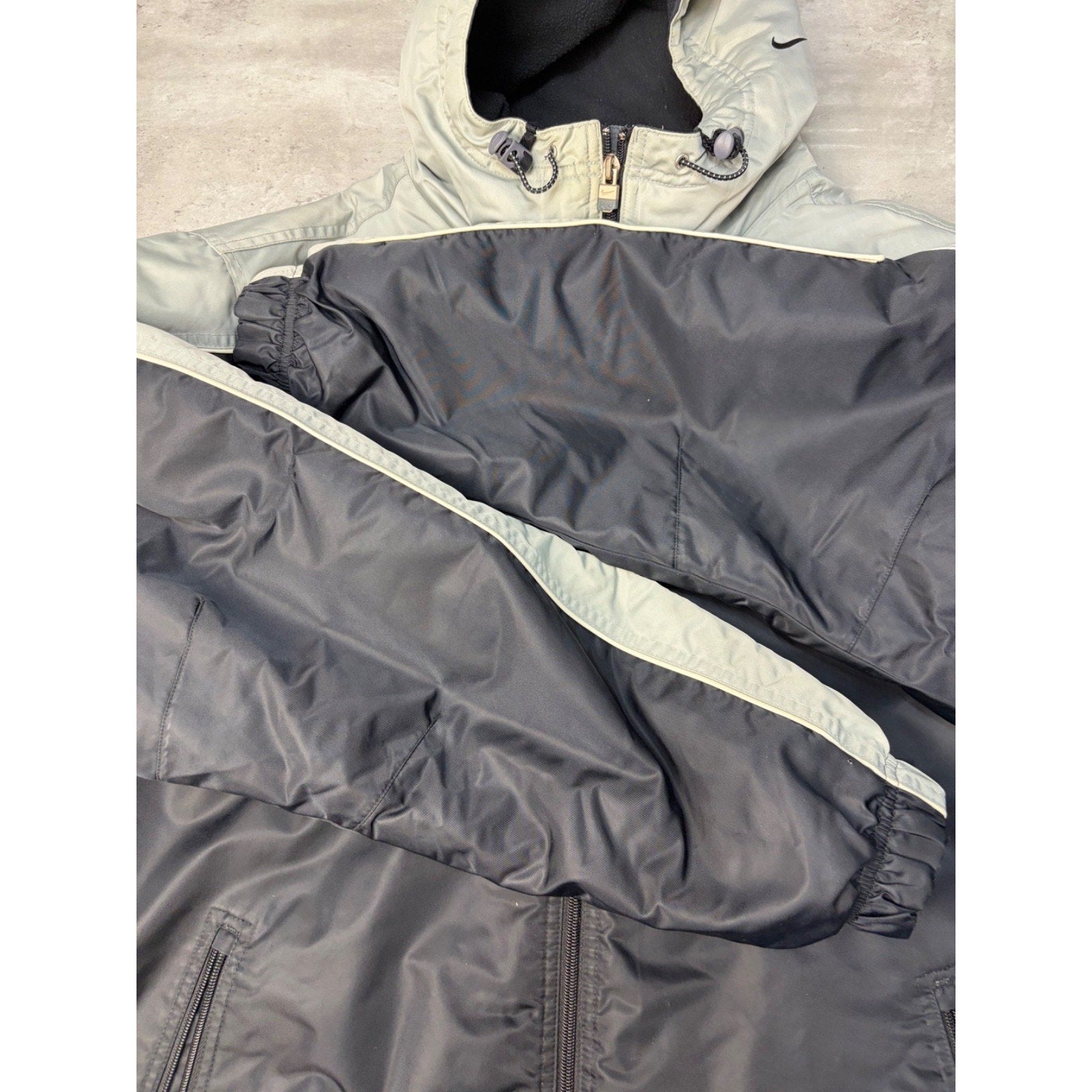 Vintage Nike Embroidered Mini Swoosh Insulated Hooded Full Zip Jacket Size Large