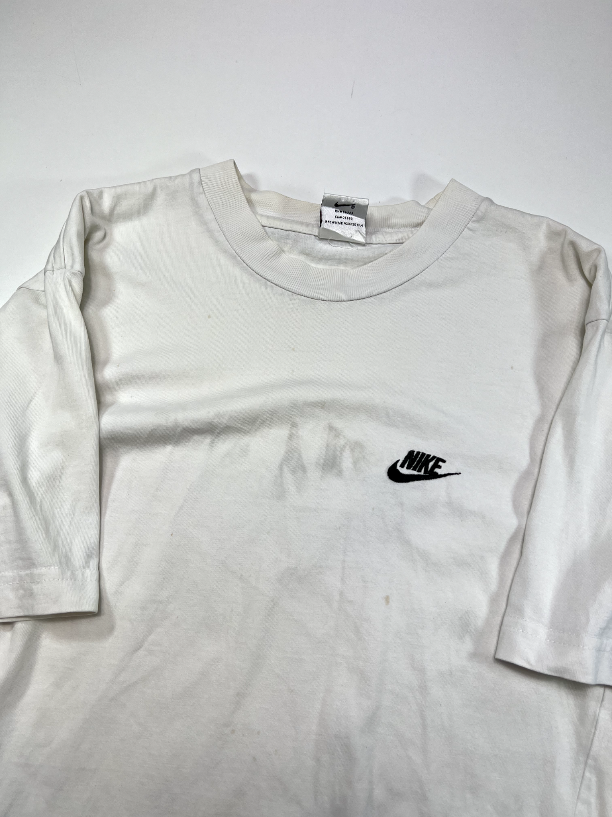 Vintage 90s Nike Embroidered Mini Swoosh Spellout T-Shirt Size Small White