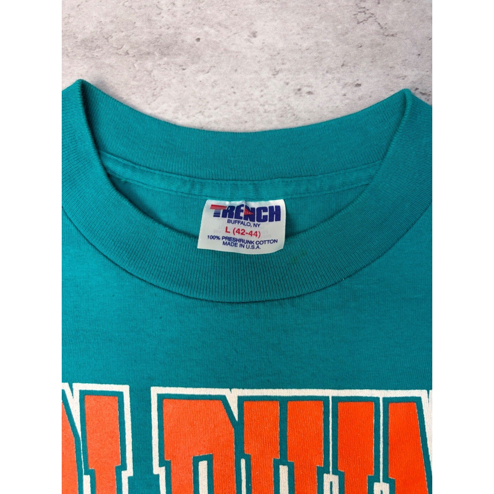 Vintage 90s Miami Dolphins NFL Spellout Graphic Football T-Shirt Size Large