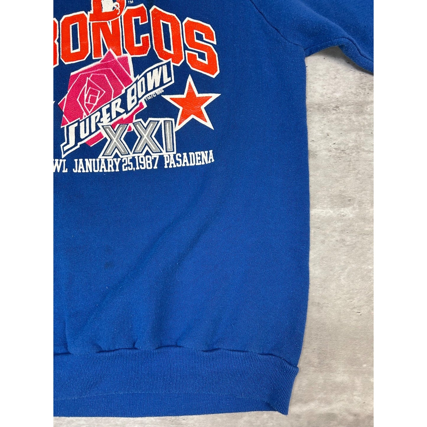 Vintage 1987 Denver Broncos NFL Rose Bowl Graphic Sweatshirt Size Medium