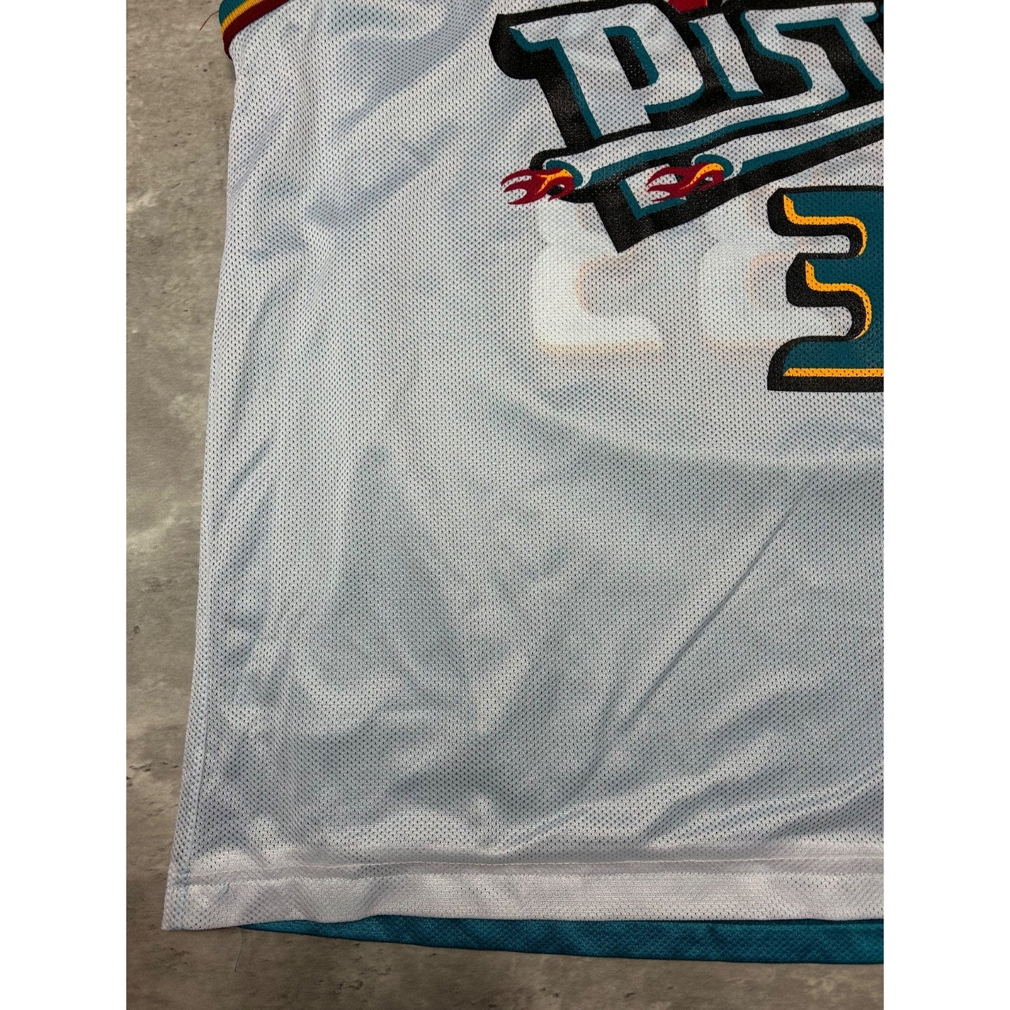 Vintage 90s Grant Hill #33 Detroit Pistons NBA Reversible Champion Jersey Sz XL