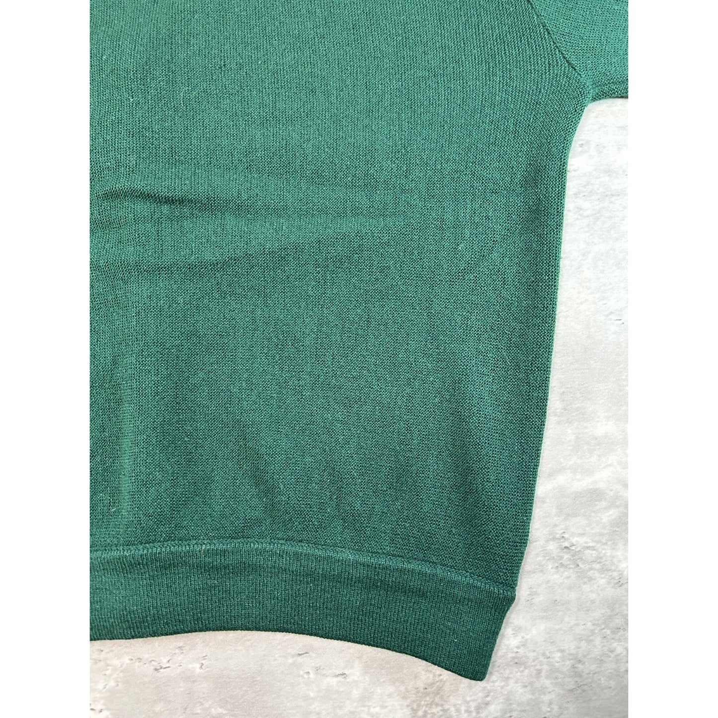 Vintage 80s/90s Izod Embroidred Crest Cardigan Knit Sweater Size Large Green