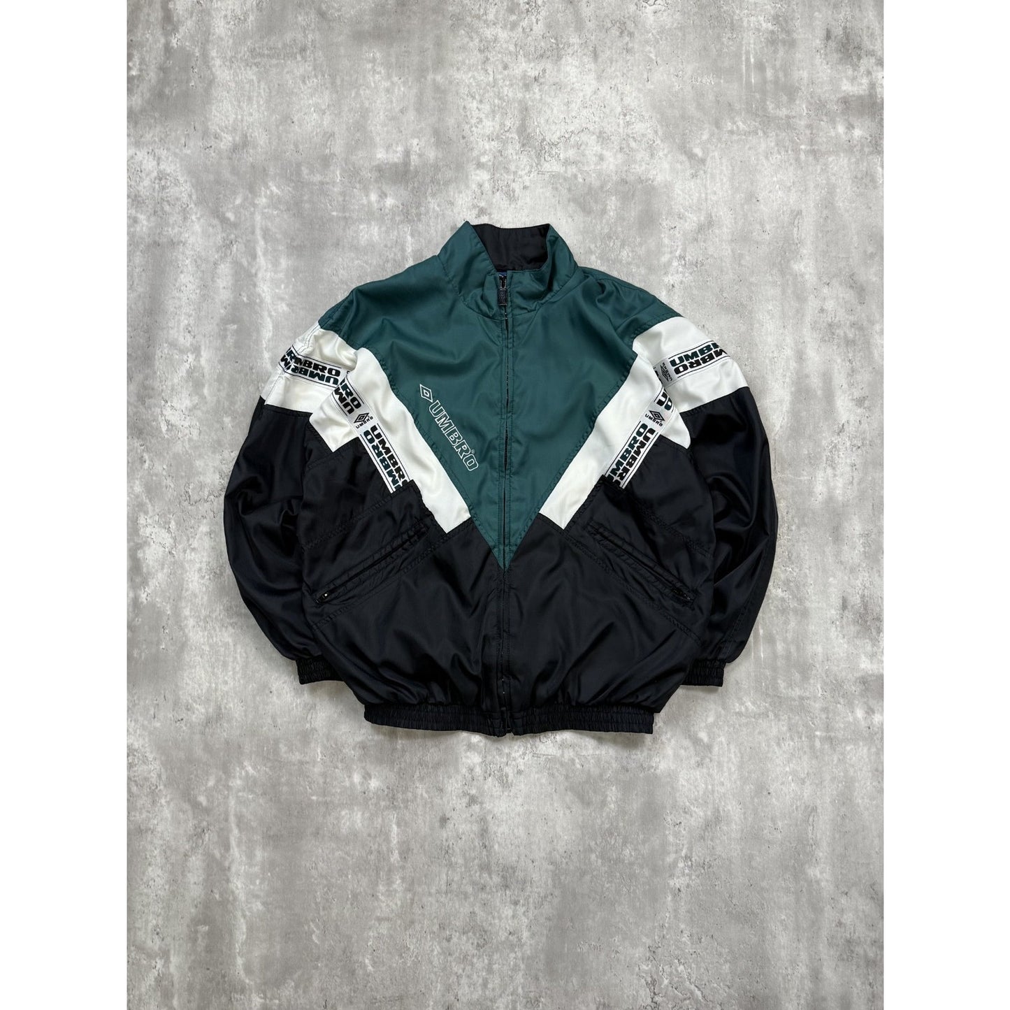 Vintage 90s Umbro Embroidered Logo Full Zip Windbreaker Jacket Size Medium