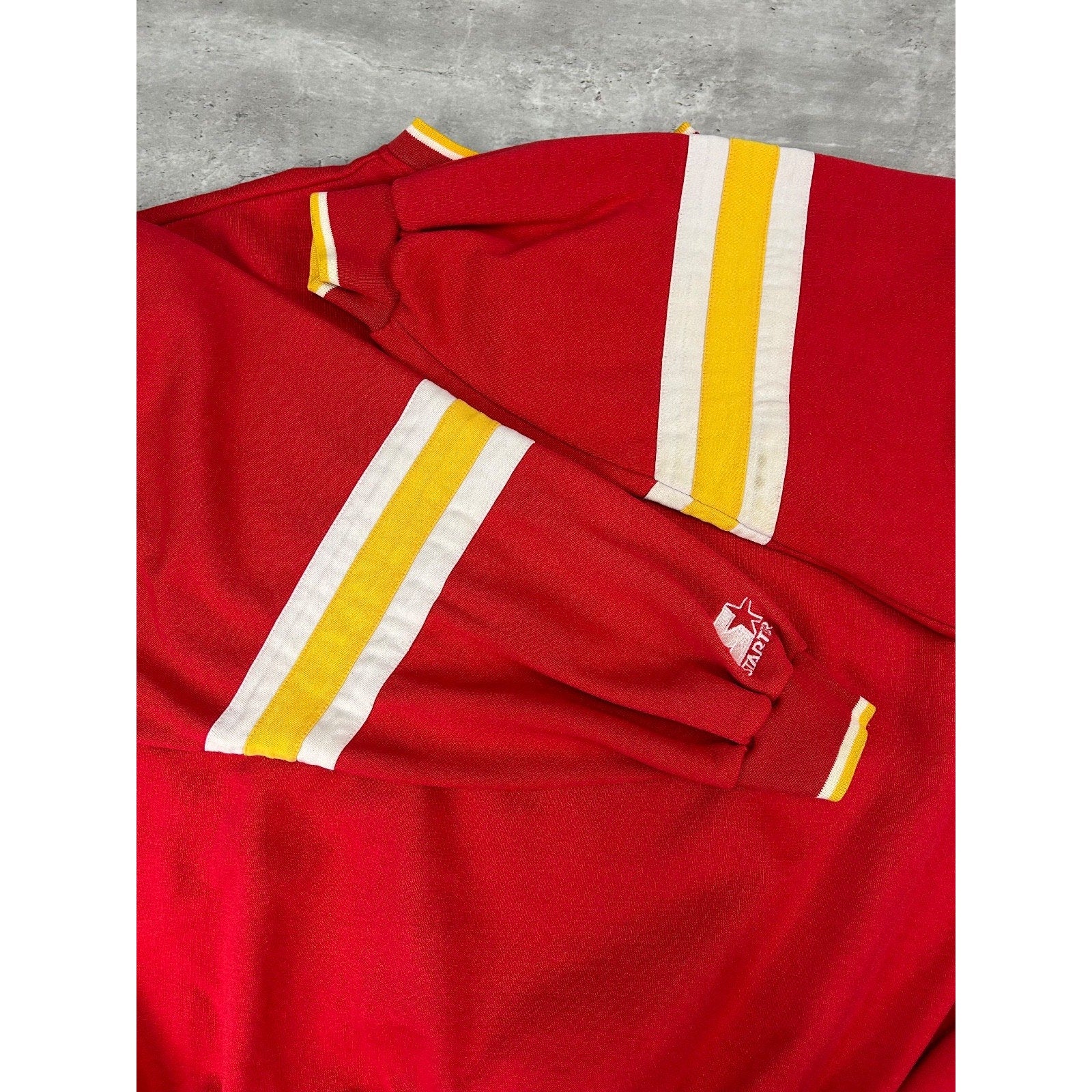 Vintage 90s Kansas City Chiefs NFL Embroidered Logo Starter Sweatshirt Size XL