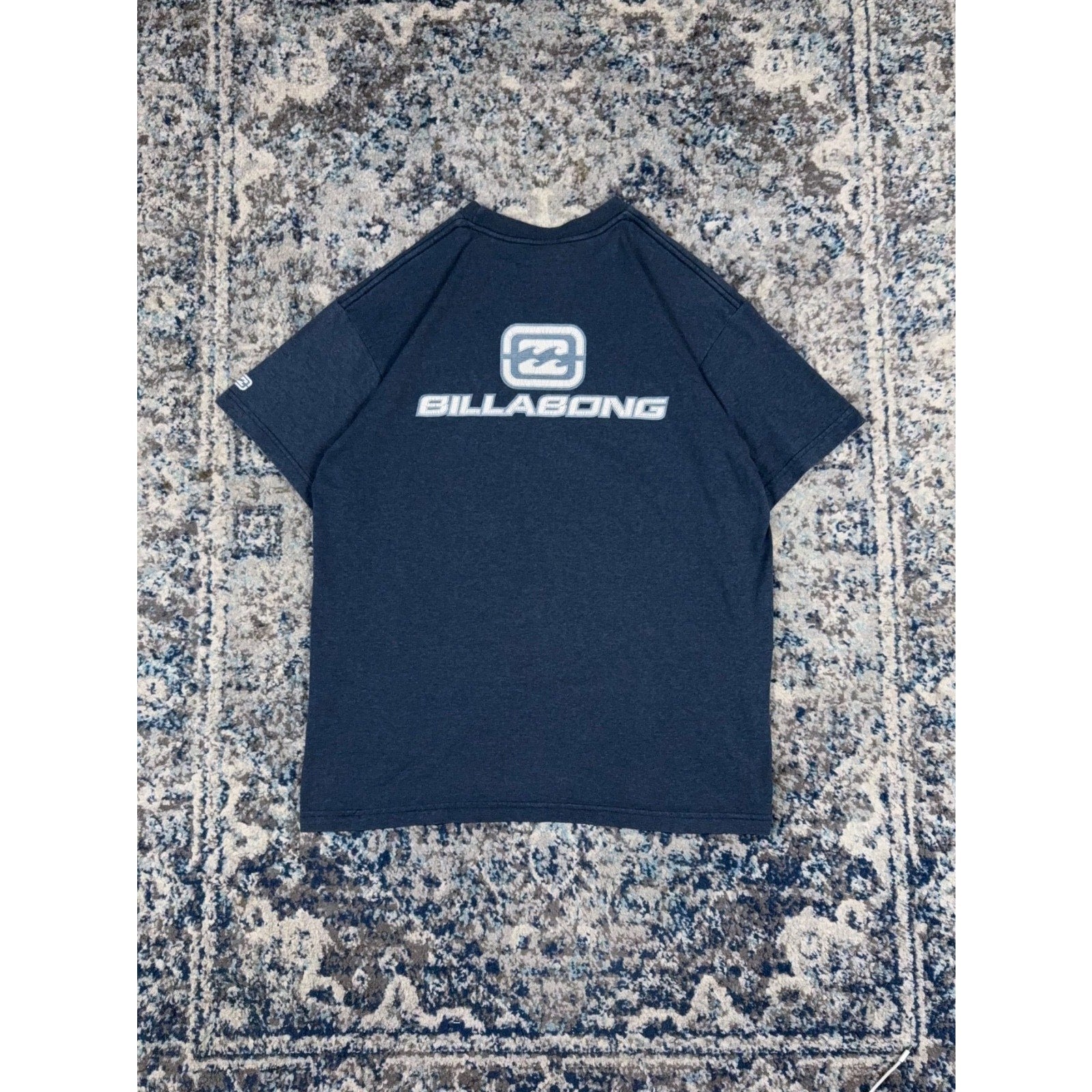 Vintage Y2K Billabong Spellout Logo Graphic T-Shirt Size Large