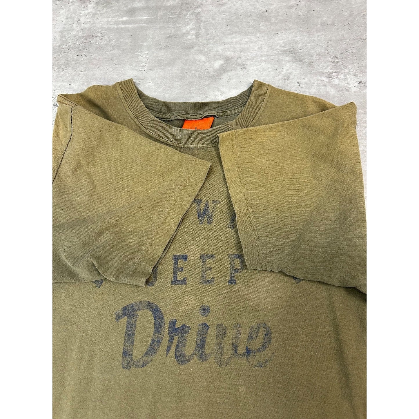 Vintage Jeep Four Wheel Drive Graphic Spellout Car T-Shirt Size Medium Green