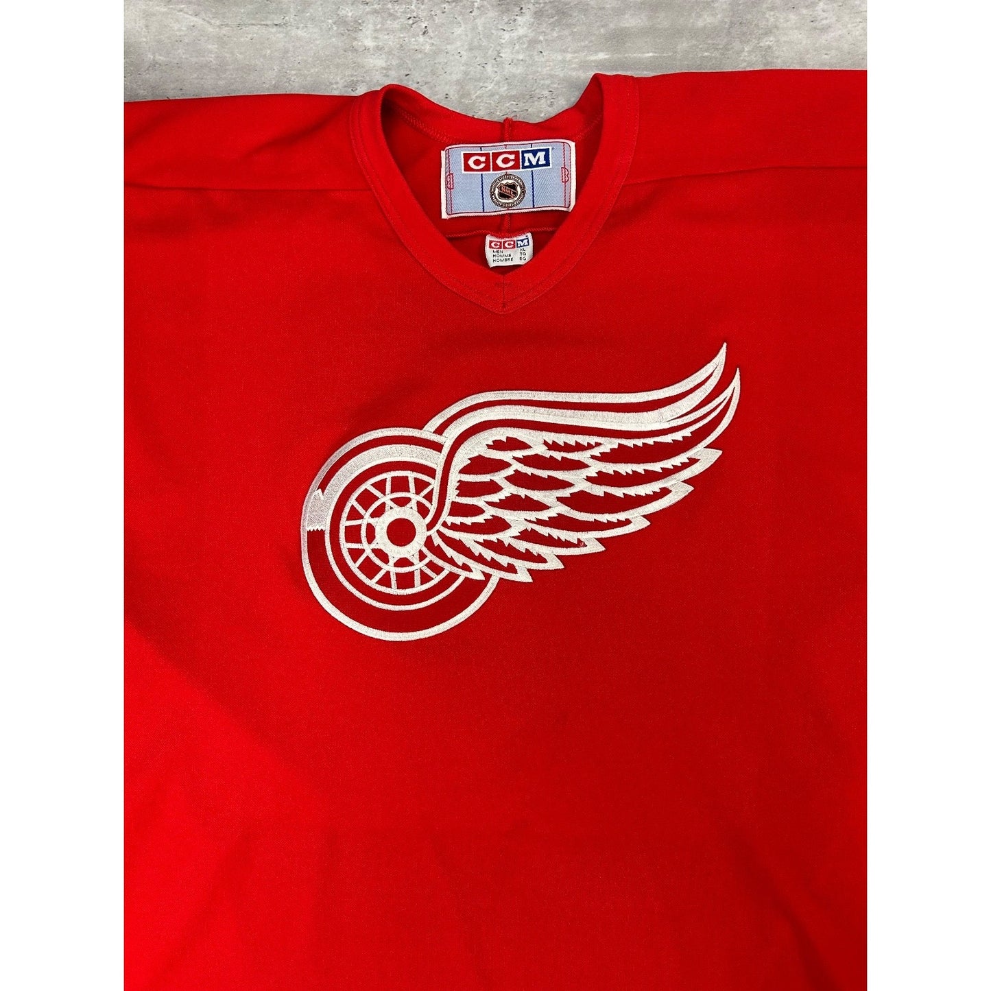 Vintage 90s Detroit Red Wings NHL Stitched CCM Hockey Jersey Size XL