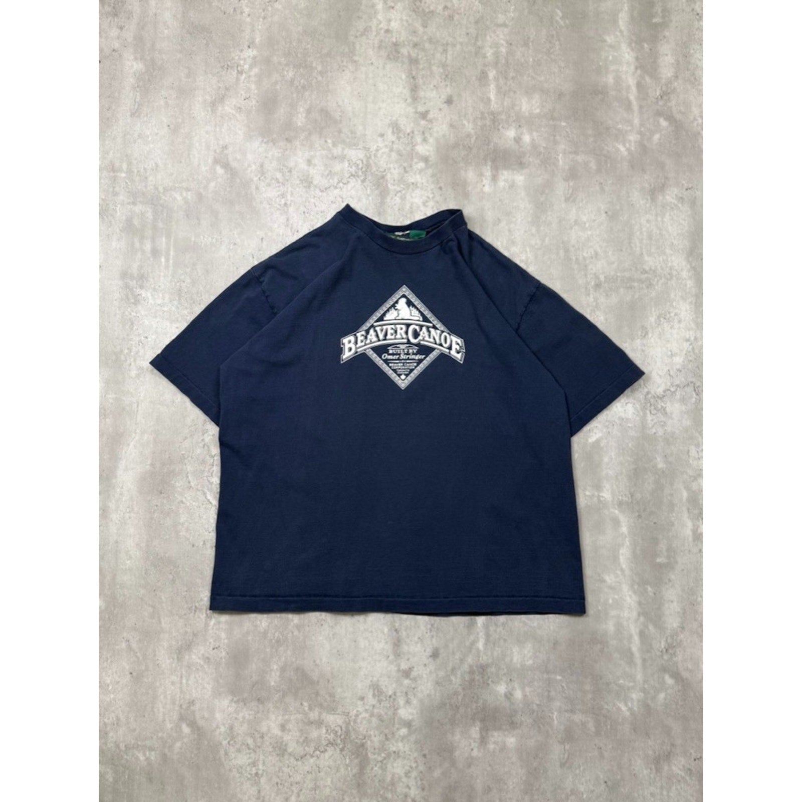 Vintage Beaver Canoe Crest Logo Graphic T-Shirt Size Medium