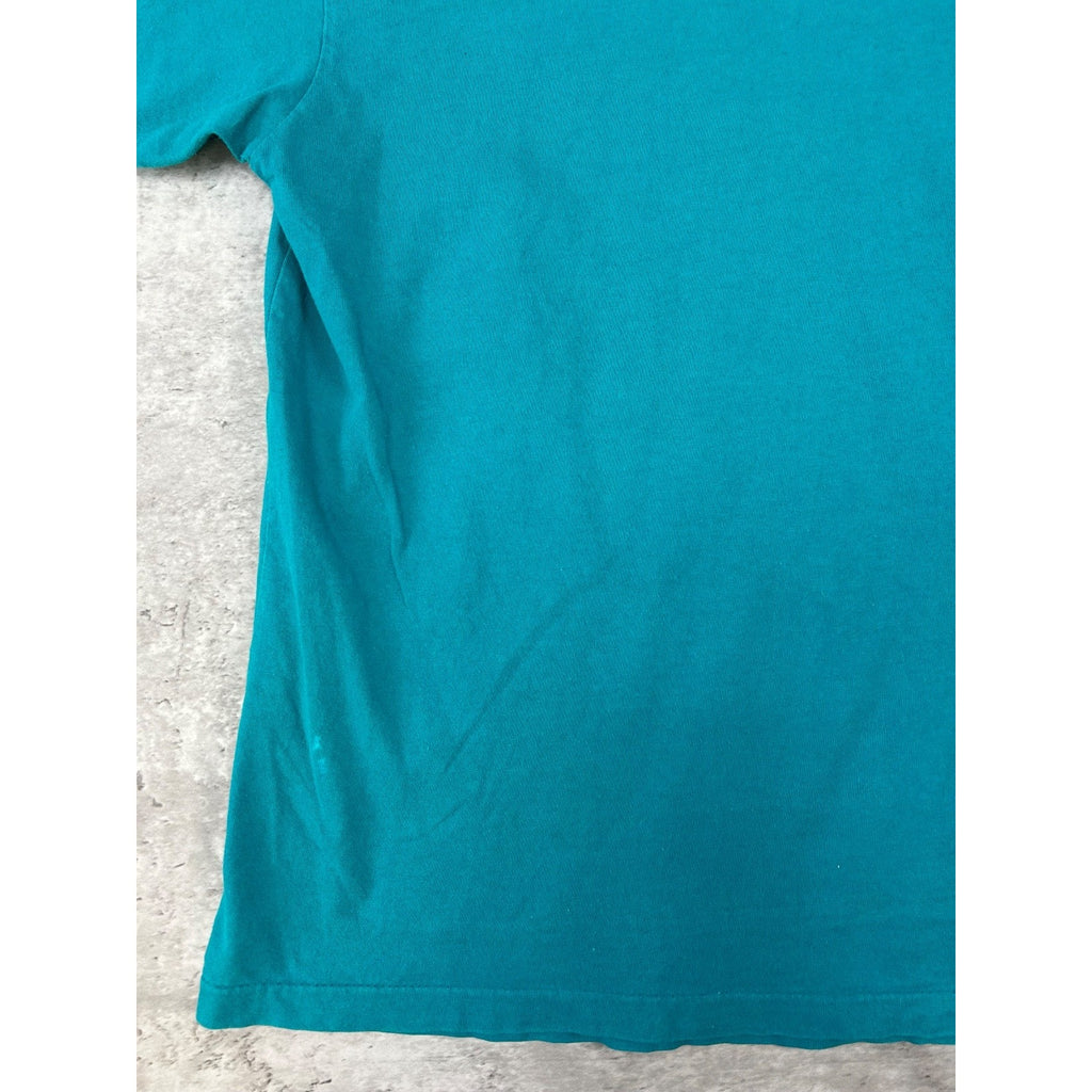 Vintage 90s Deckside Reflections Cottage Landscape Graphic T-Shirt Size Medium