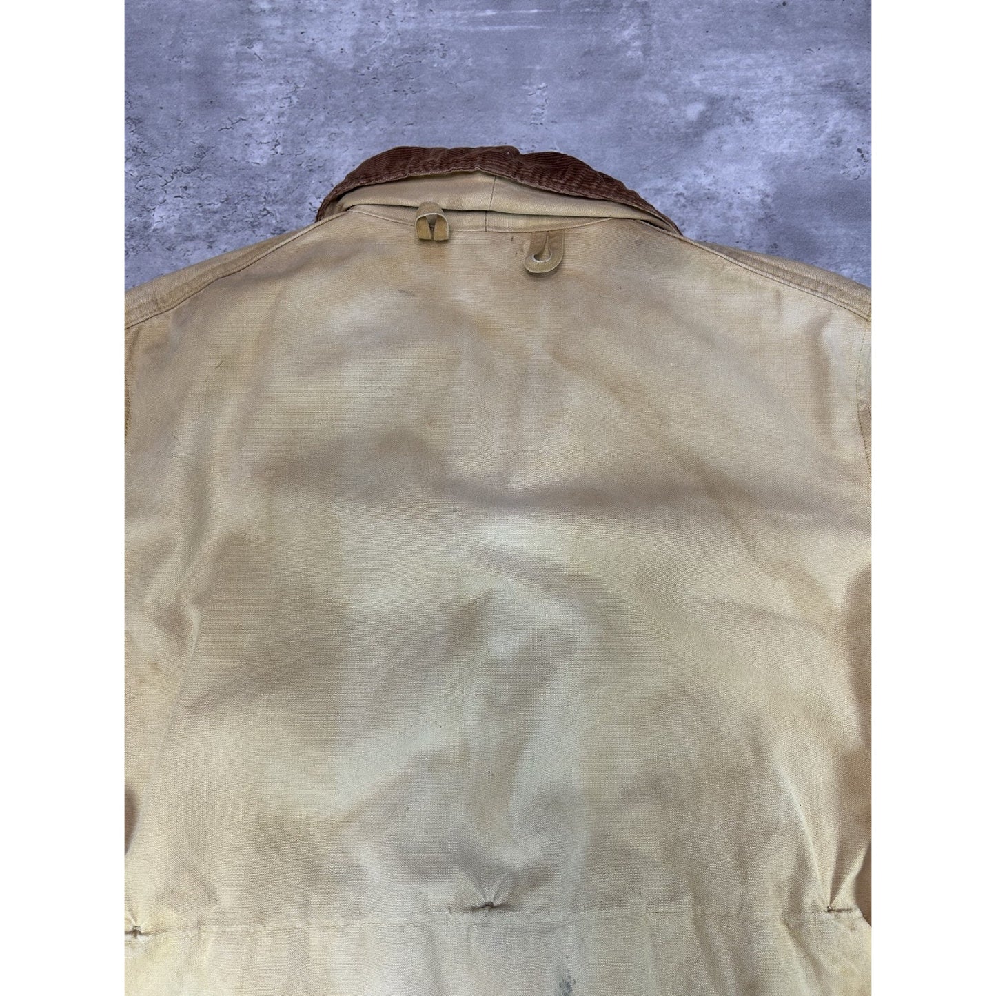 Vintage 1970s Three Pocket Canvas Collared Hunting Jacket Size Medium Beige