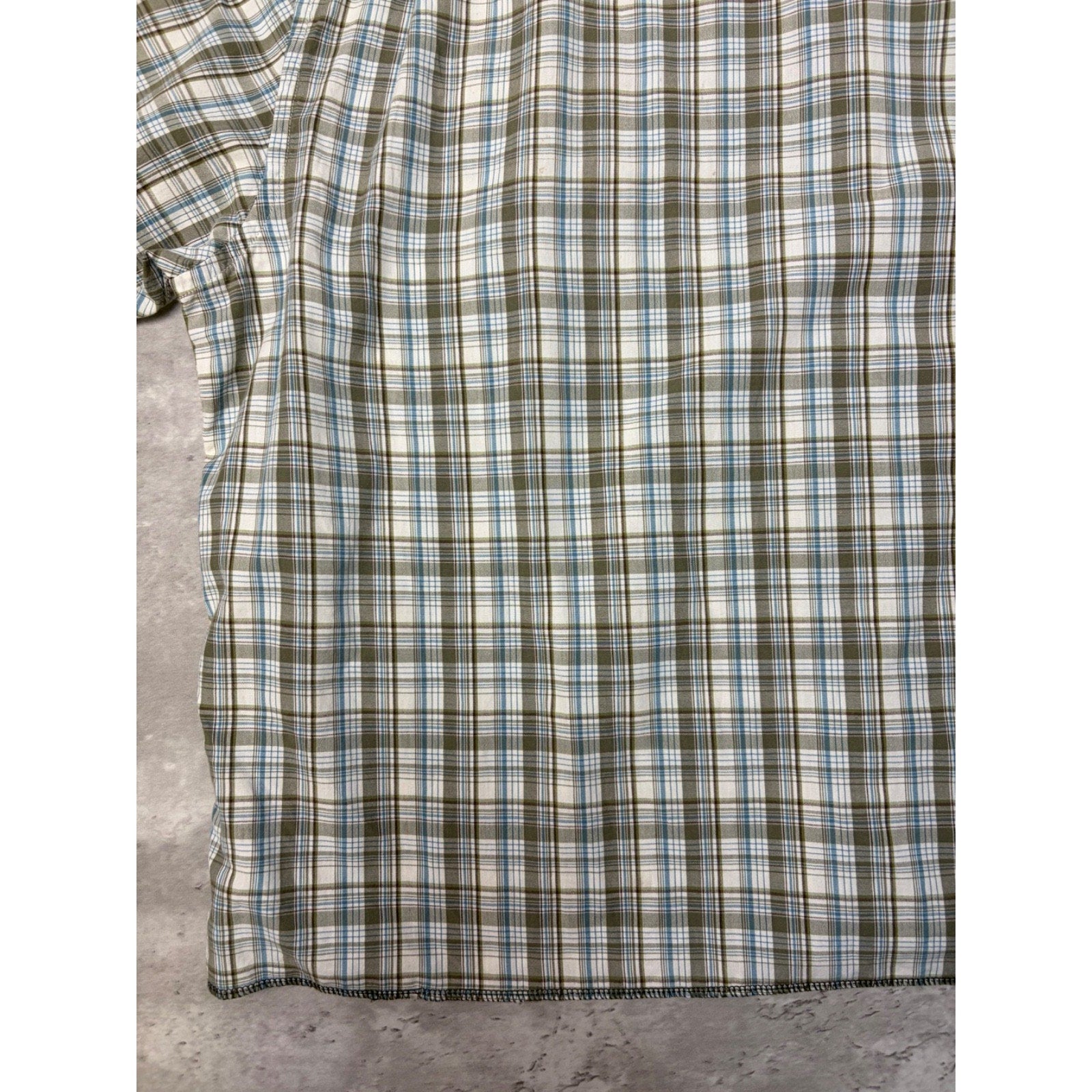 Vintage Nautica Single Pocket Plaid Cropped Button Up Shirt Size XL