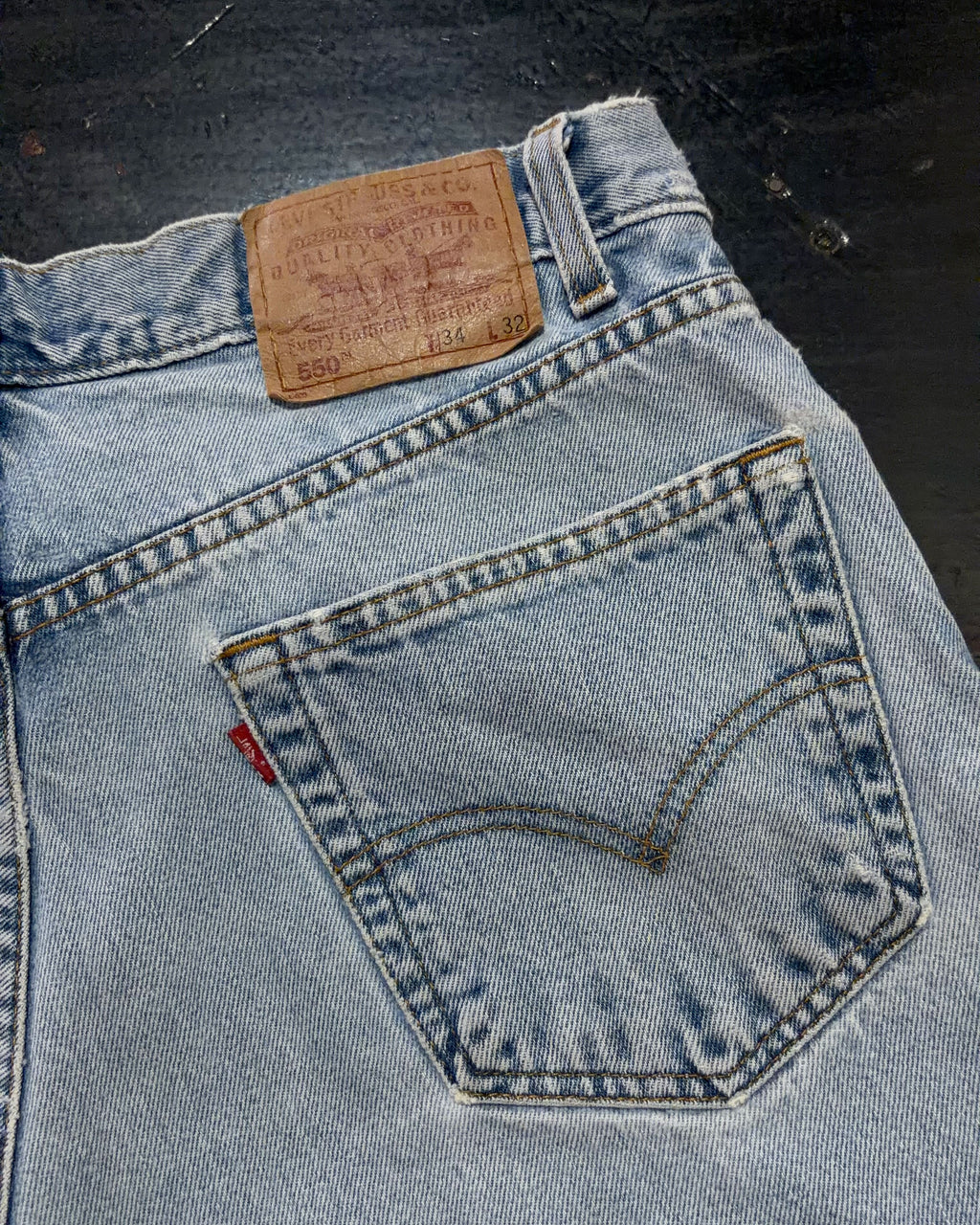 Vintage 90s Levis 550 Light Wash Denim Shorts Size 34