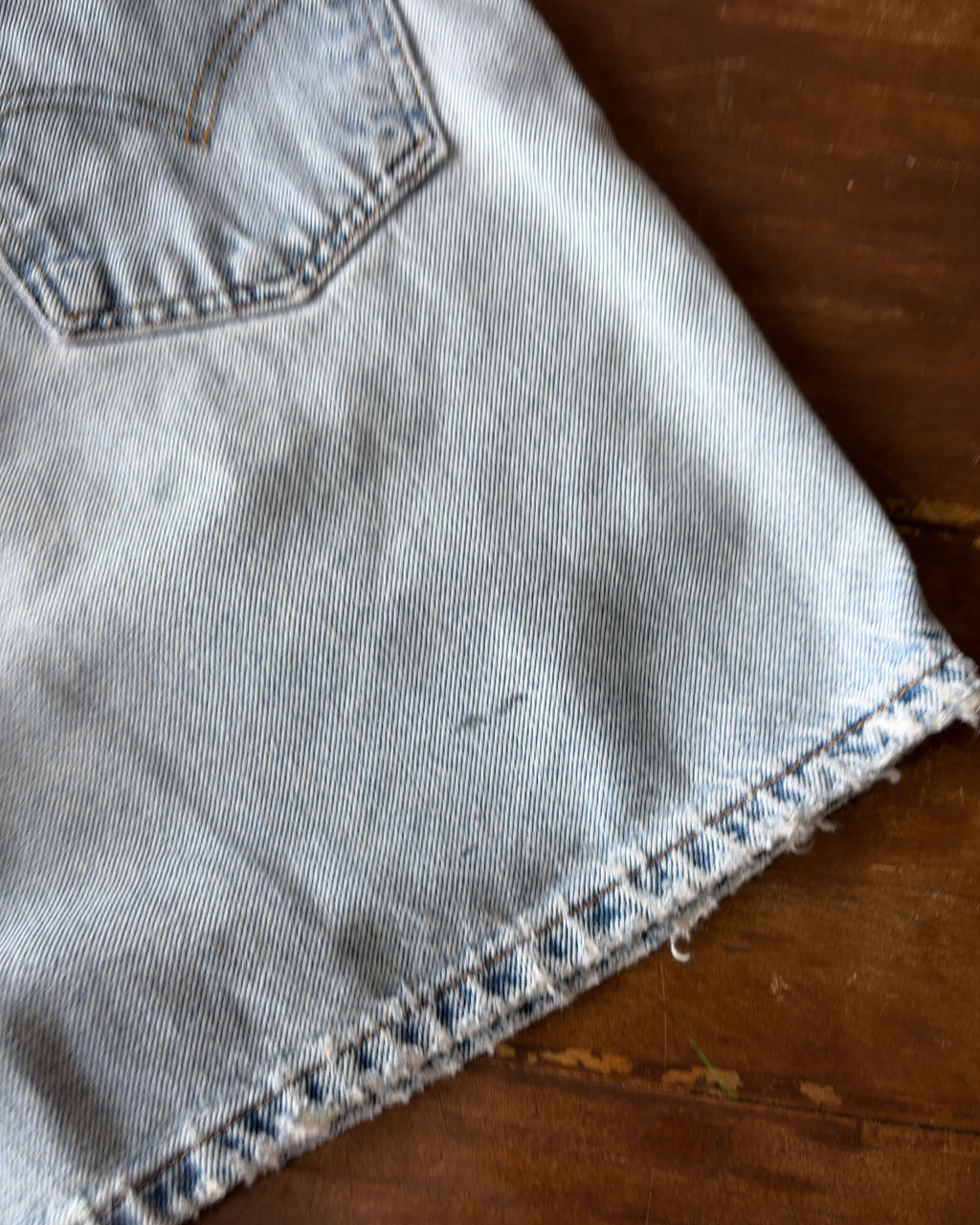 Vintage 90s Womens Levis 950 White Tab Light Wash Denim Shorts Size 30