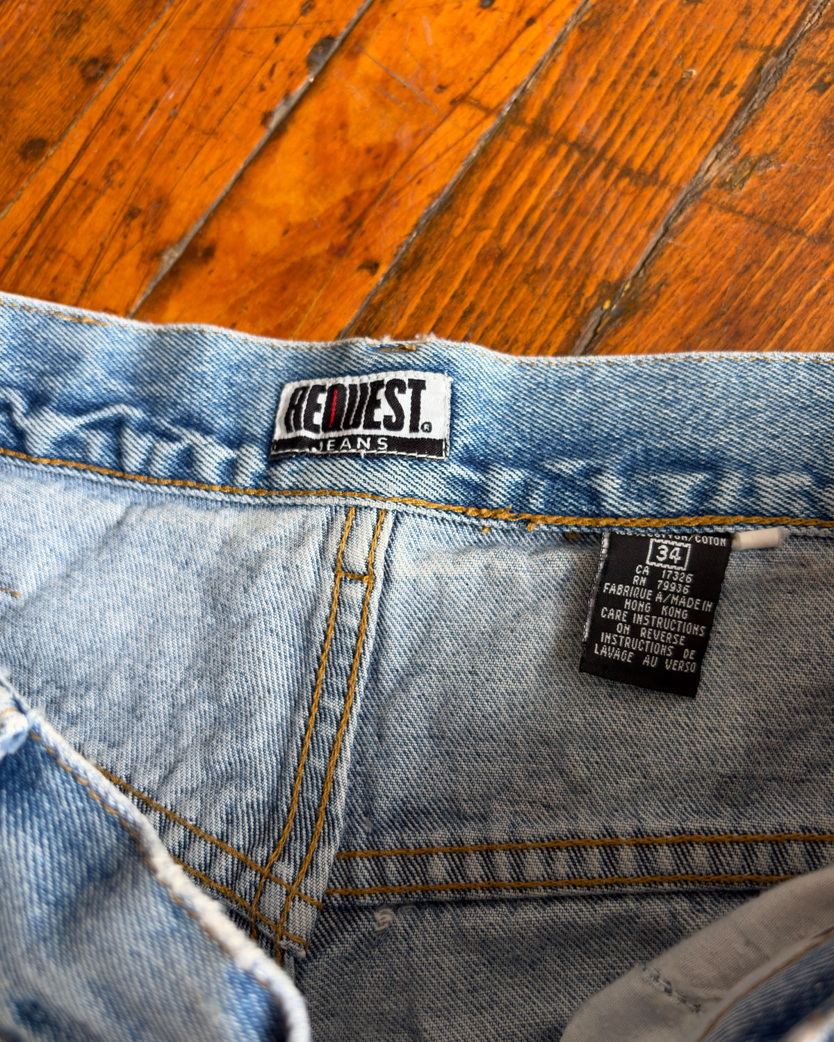 Vintage Y2K Request Light Wash Denim Baggy Fit Wide Leg Pants Size 32