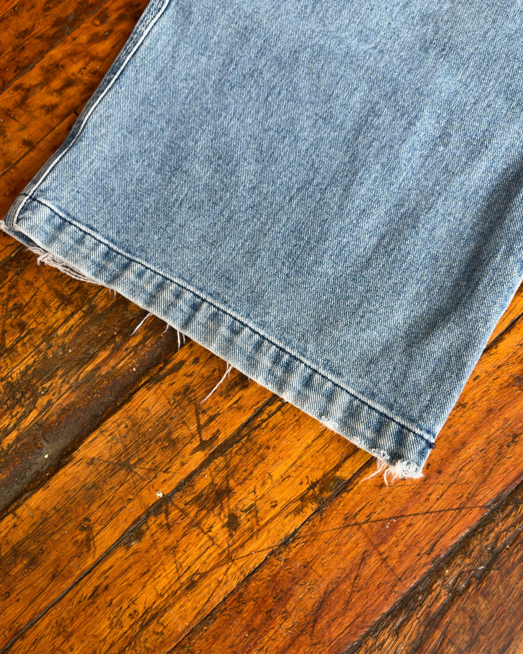 Vintage Y2K Sutters Light Wash Denim Baggy Fit Wide Leg Pants Size 31