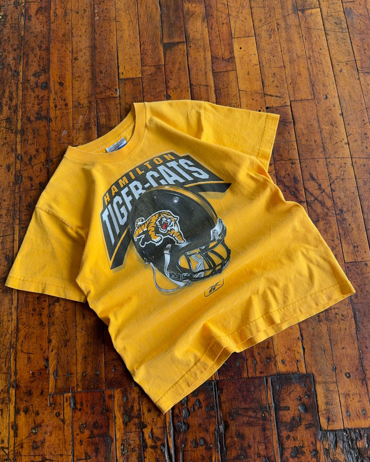 Vintage Youth Hamilton Tiger Cats CFL Helmet Graphic Yellow T-shirt Size Medium