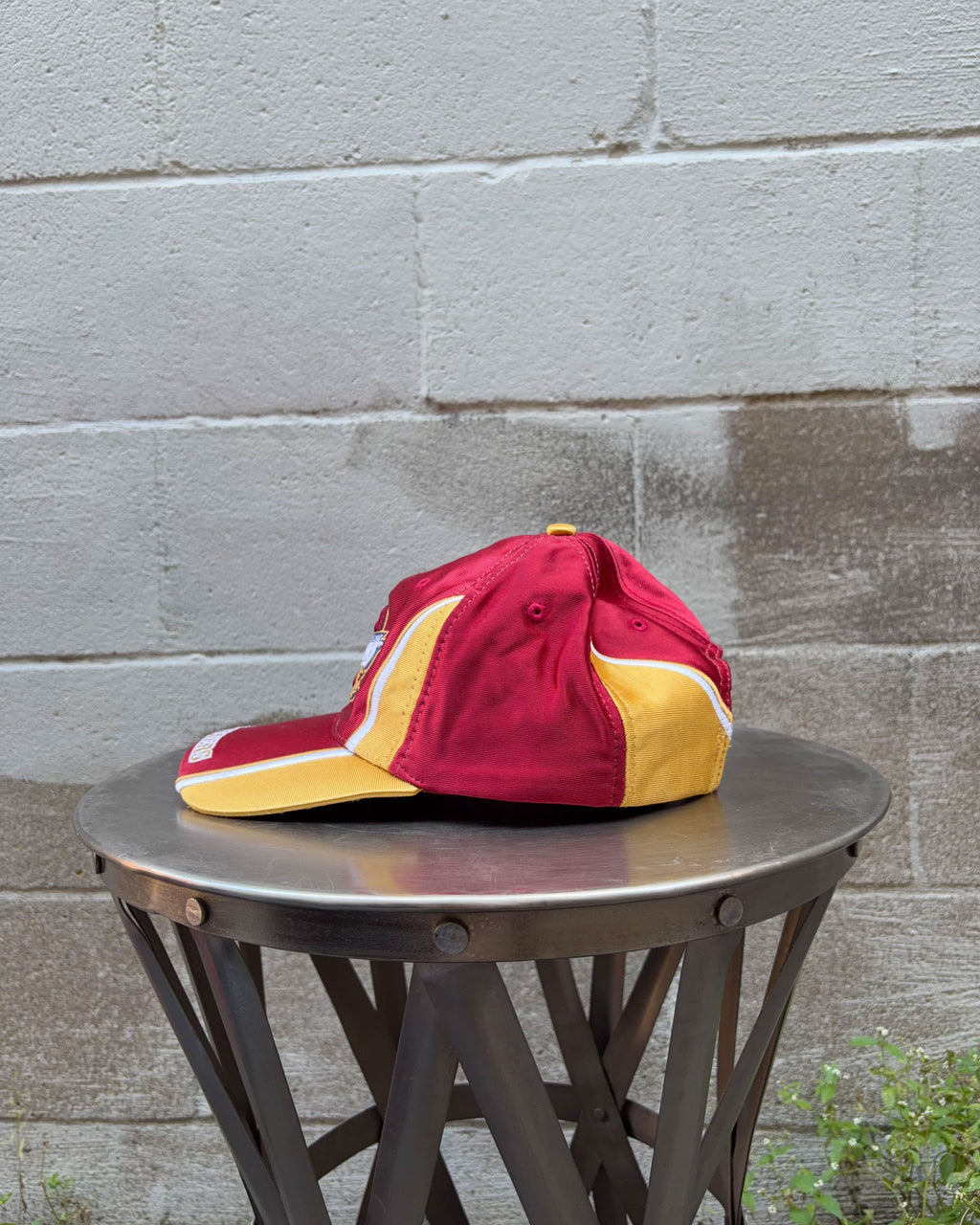 Vintage Cleveland Cavaliers NBA Embroidered Logo Strapback Hat OSFA