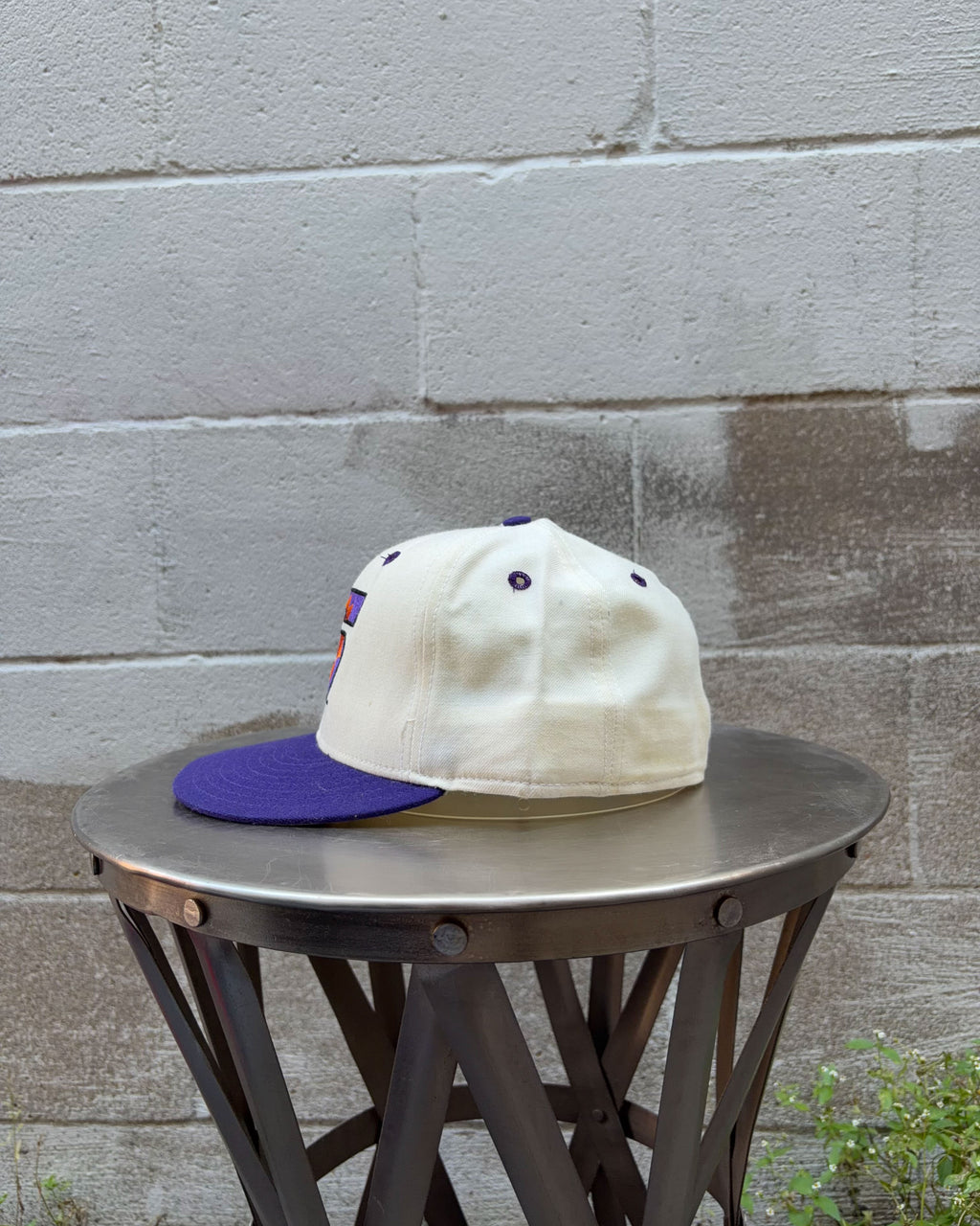 Vintage 90s Phoenix Suns NBA Embroidered Logo New Era Fitted Hat Size 7 1/4