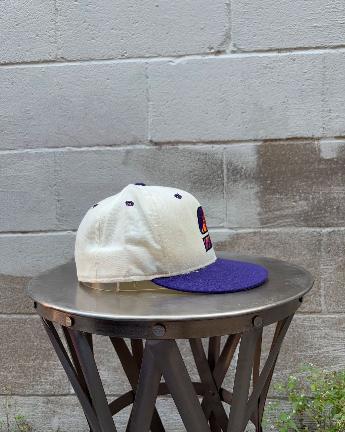 Vintage 90s Phoenix Suns NBA Embroidered Logo New Era Fitted Hat Size 7 1/4