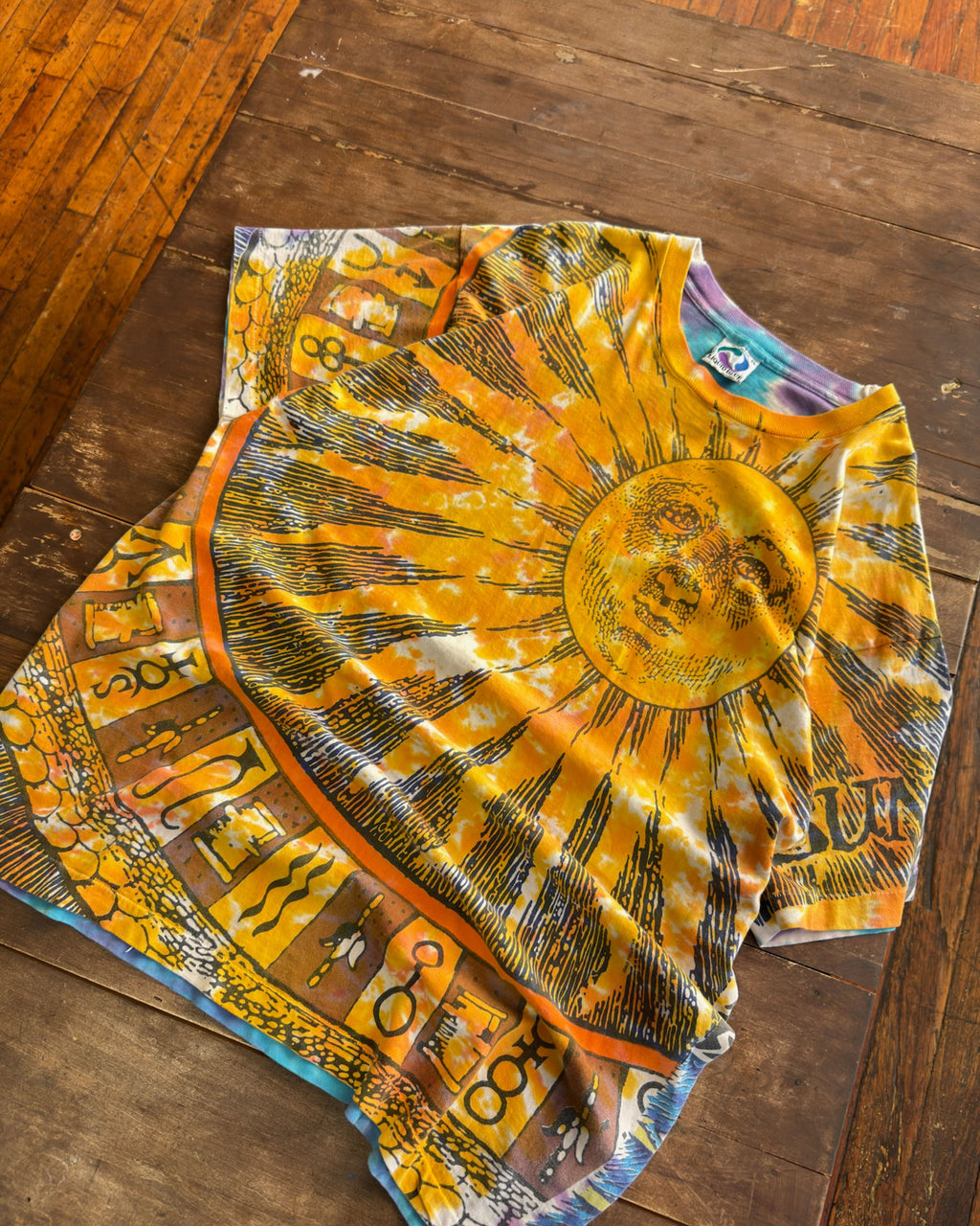 Vintage 1992 Sun & Moon Liquid Blue All Over Print Graphic T-Shirt Size XL