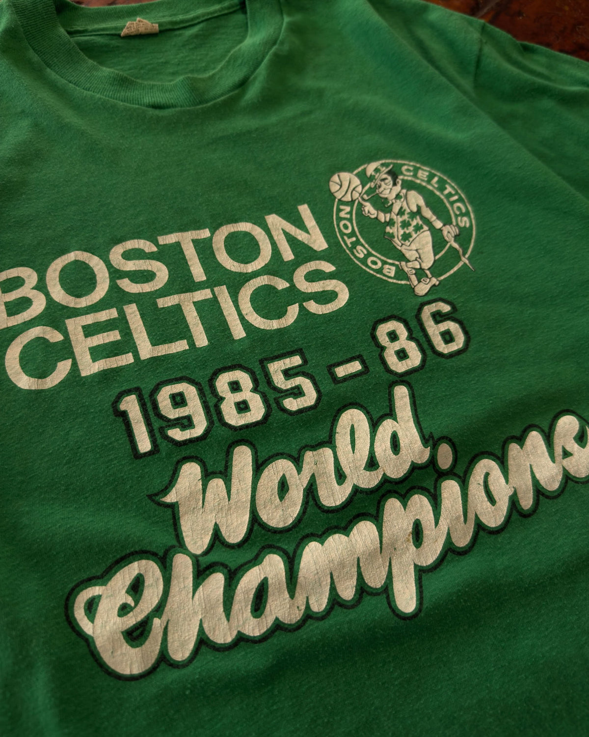 Vintage 85'-86' Boston Celtics NBA World Champions Graphic Basketball T-Shirt Size XL