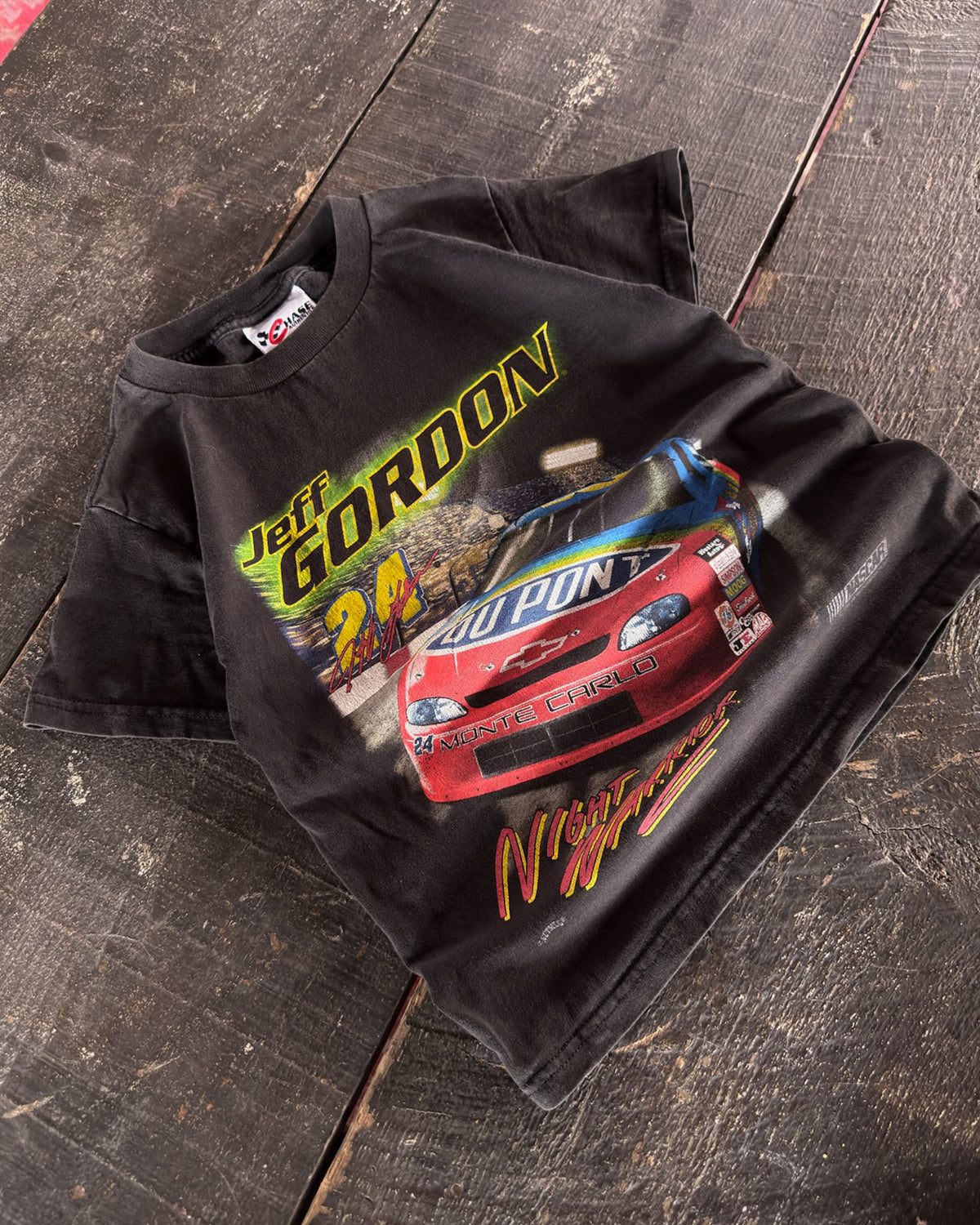 Vintage Youth 1996 Jeff Gordon #24 Dupont Racing Nascar Graphic T-Shirt Size Small