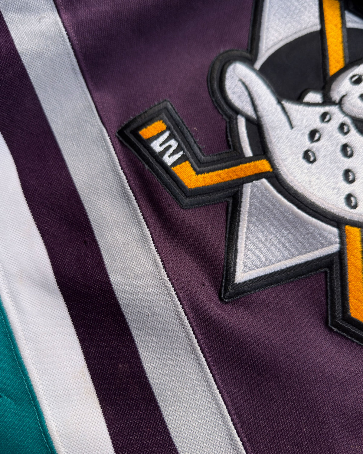 Vintage Youth 90s Anaheim Mighty Ducks NHL CCM Maska Hockey Jersey Size XL