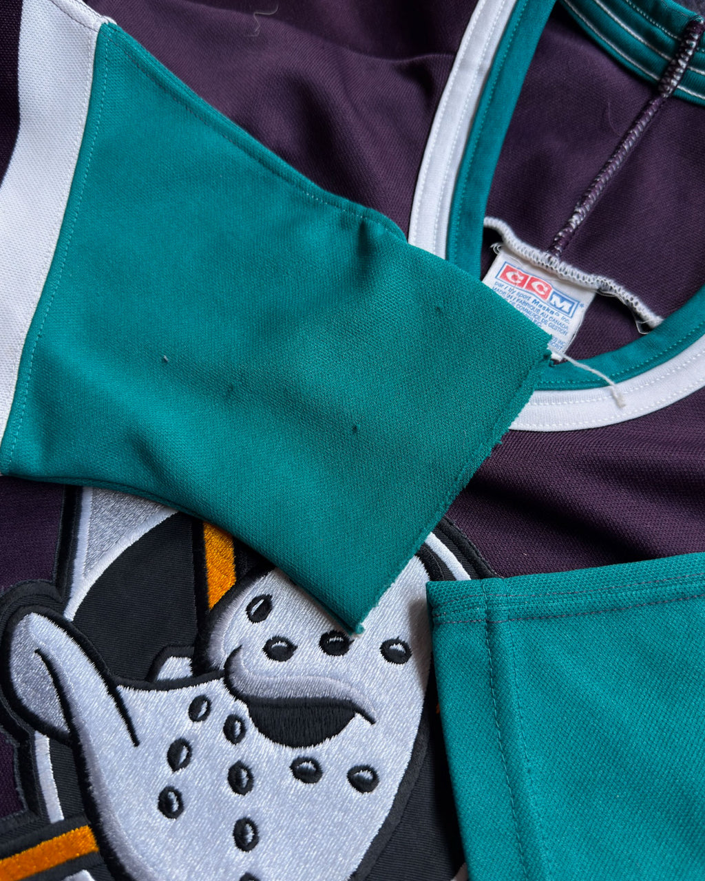 Vintage Youth 90s Anaheim Mighty Ducks NHL CCM Maska Hockey Jersey Size XL