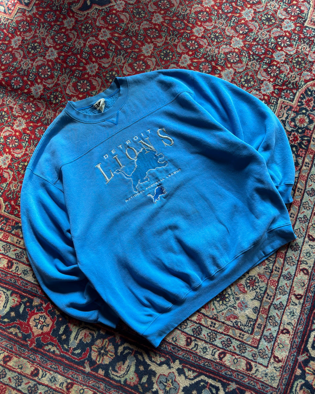 Vintage Detroit Lions NFL Embroidered Spellout Sweatshirt Size 2XL