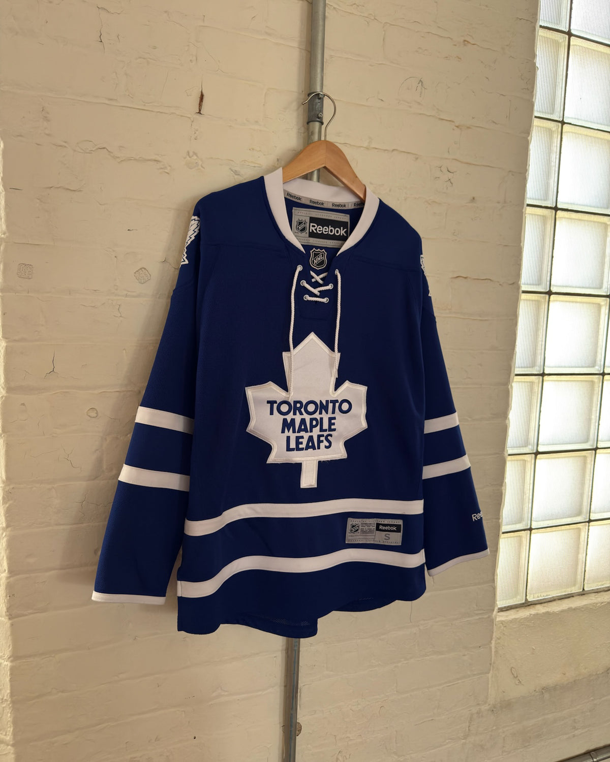 Toronto Maple Leafs NHL Stitched Reebok Hockey Jersey Size Small