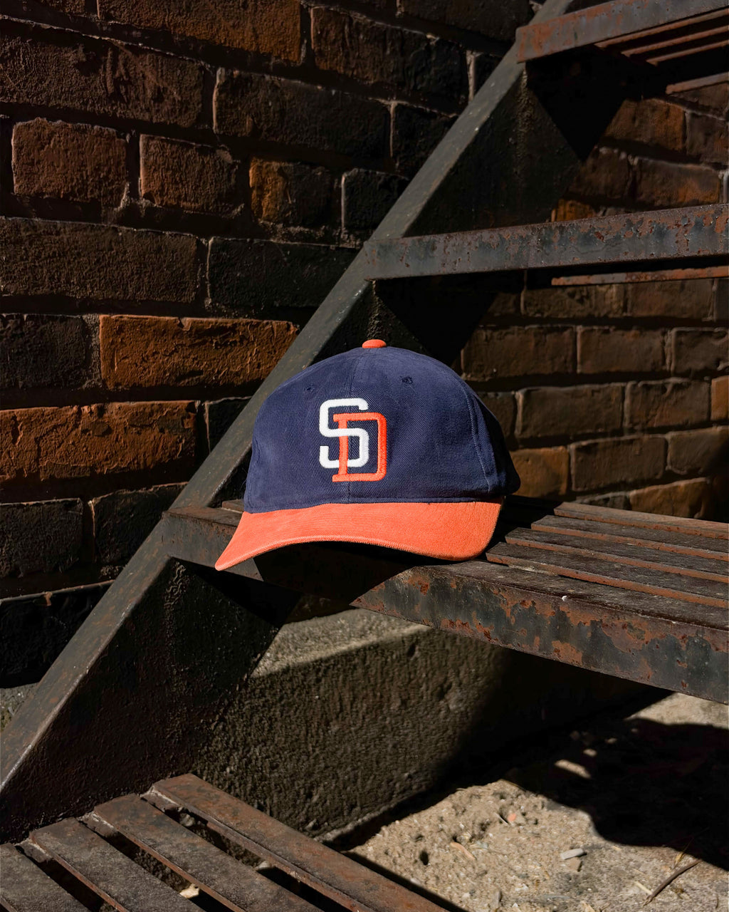 Vintage 90s San Diego Padres MLB Two Tone Embroidered Starter Snapback Hat Size OSFA