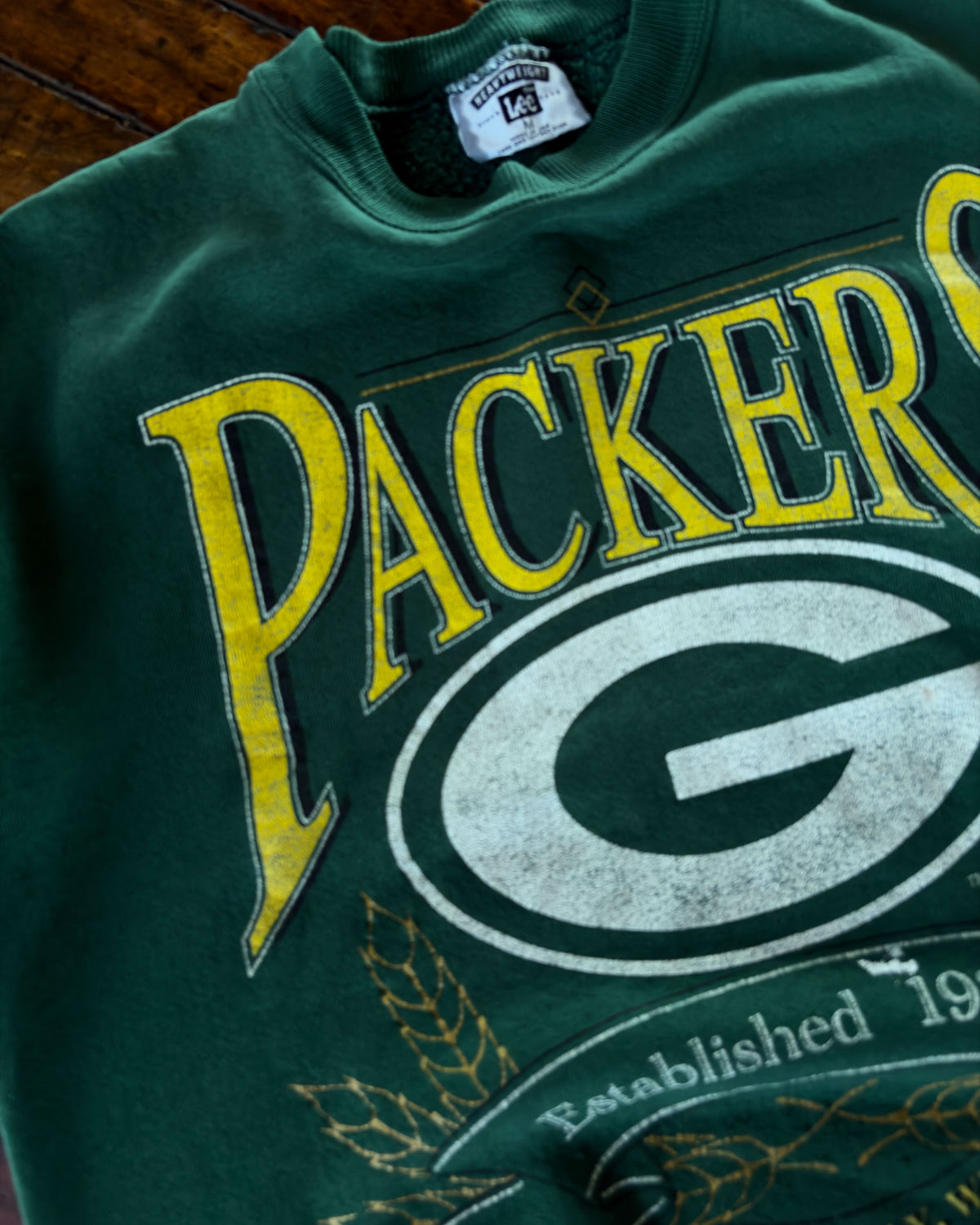 Vintage 1995 Green Bay Packers NFL Spellout Logo Graphic Football Sweatshirt Size Medium