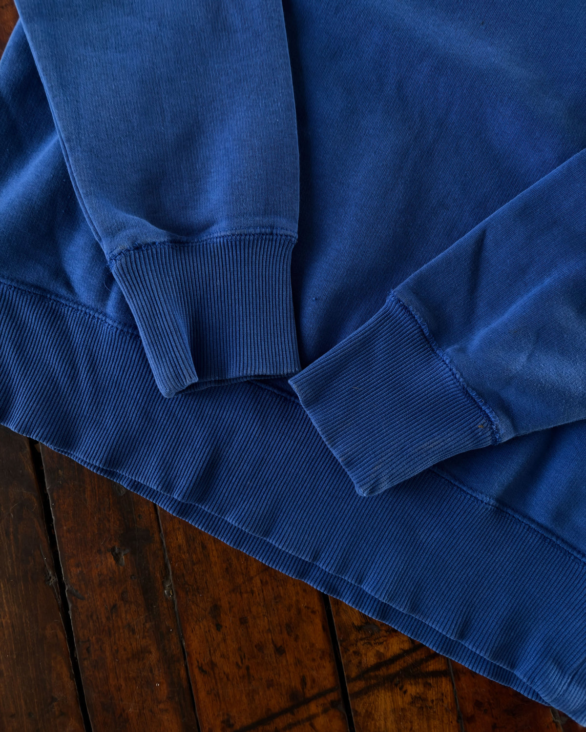 Vintage Nike Embroidered Mini Swoosh Blue Crewneck Sweatshirt Size Large